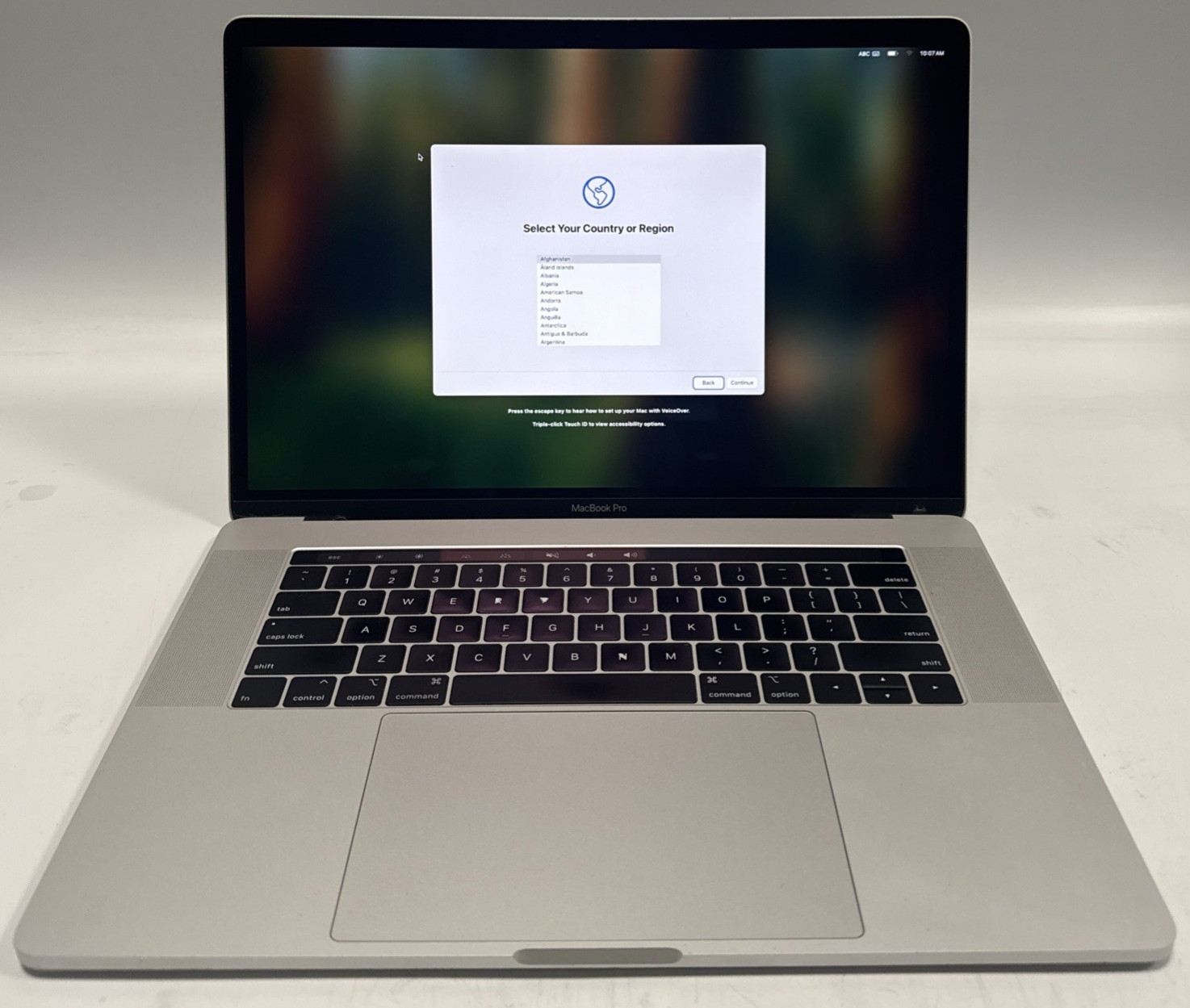 Apple MacBook Pro 15″ 2019 i7-9750H @ 2.60GHz 16GB DDR4 RAM 512GB SSD Sequoia