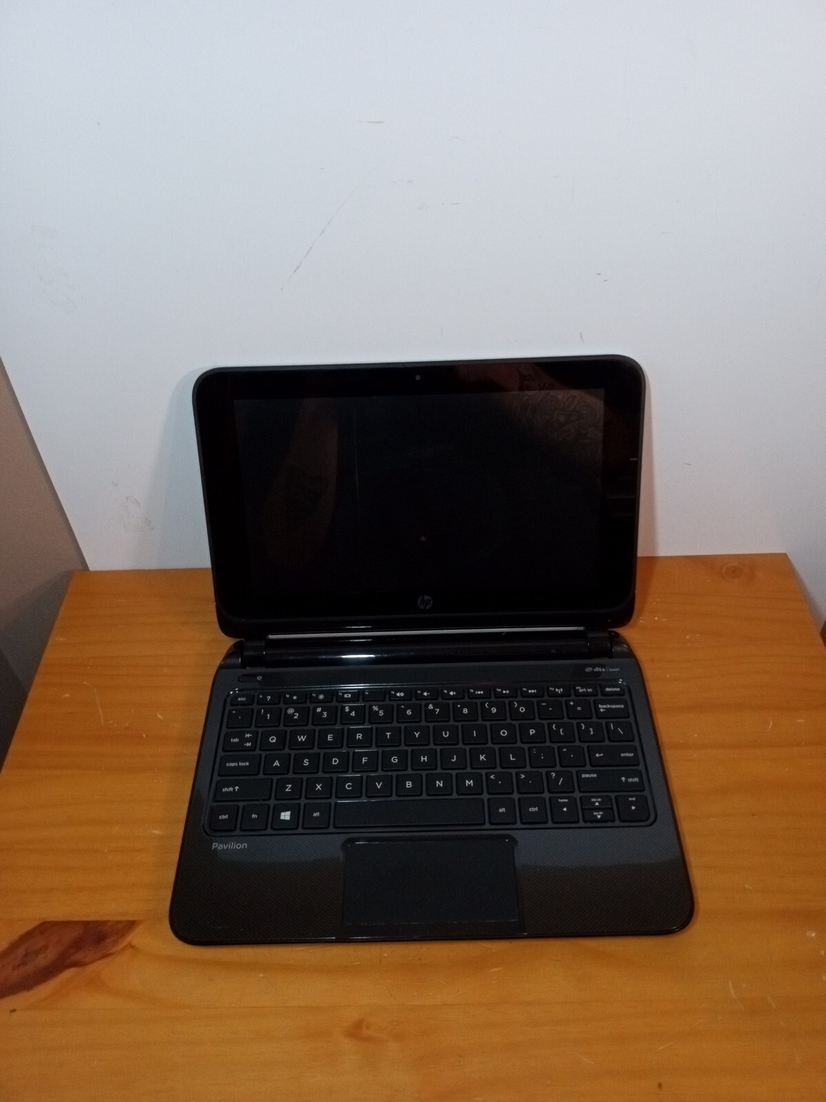 HP Pavilion Laptop Computer Model 10-e019nr DTS Sound+