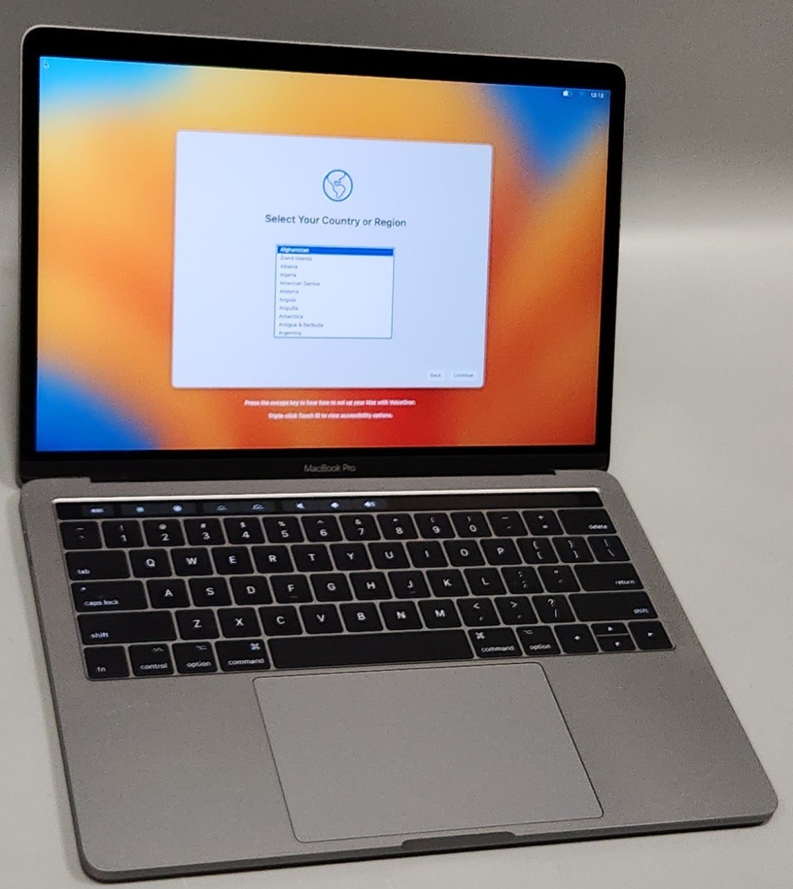 Apple MacBook Pro 13″ Four Thunderbolt 2017 i5-7267U @ 3.10GHz 8GB 256GB SSD V