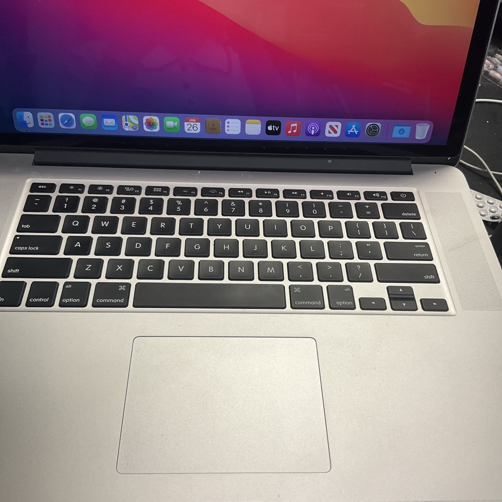 2014   Apple Macbook Pro 15inch    8 GB-128GB
