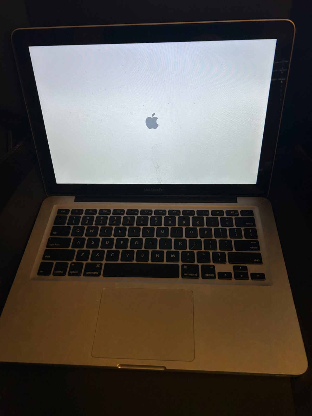 Apple MacBook Pro 13″ 2011 2.7GHz Intel Core i7 4GB RAM macOS Laptop