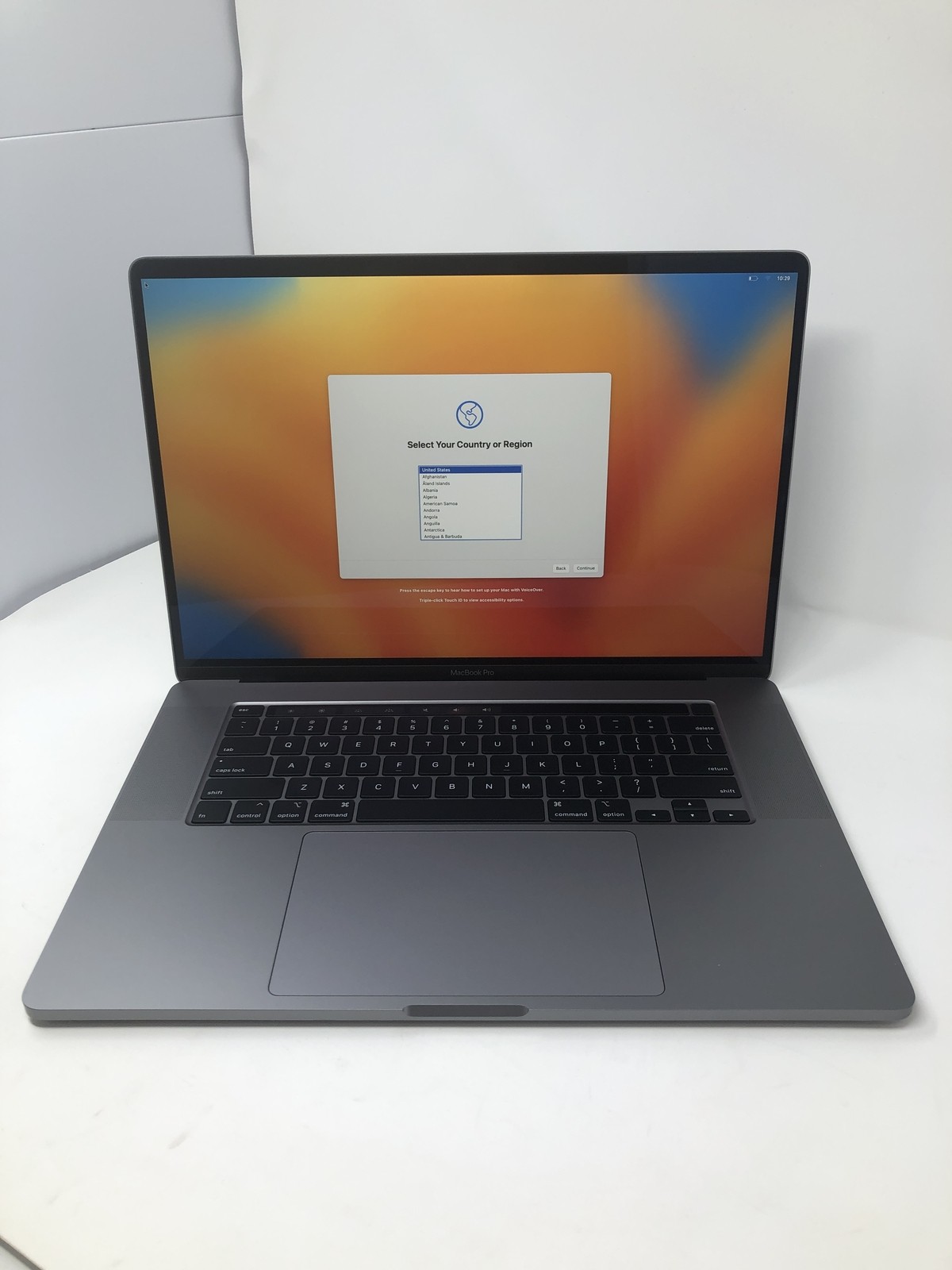 APPLE MACBOOK PRO A2141 2019 i9 2.3GHz 64GB 1TB Grade D