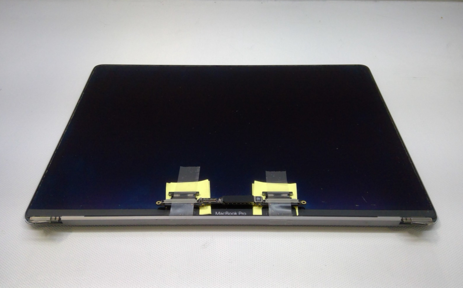 Genuine Apple MacBook Pro A1990 15″ 2018 2019  LCD Screen Display Assembly Gray