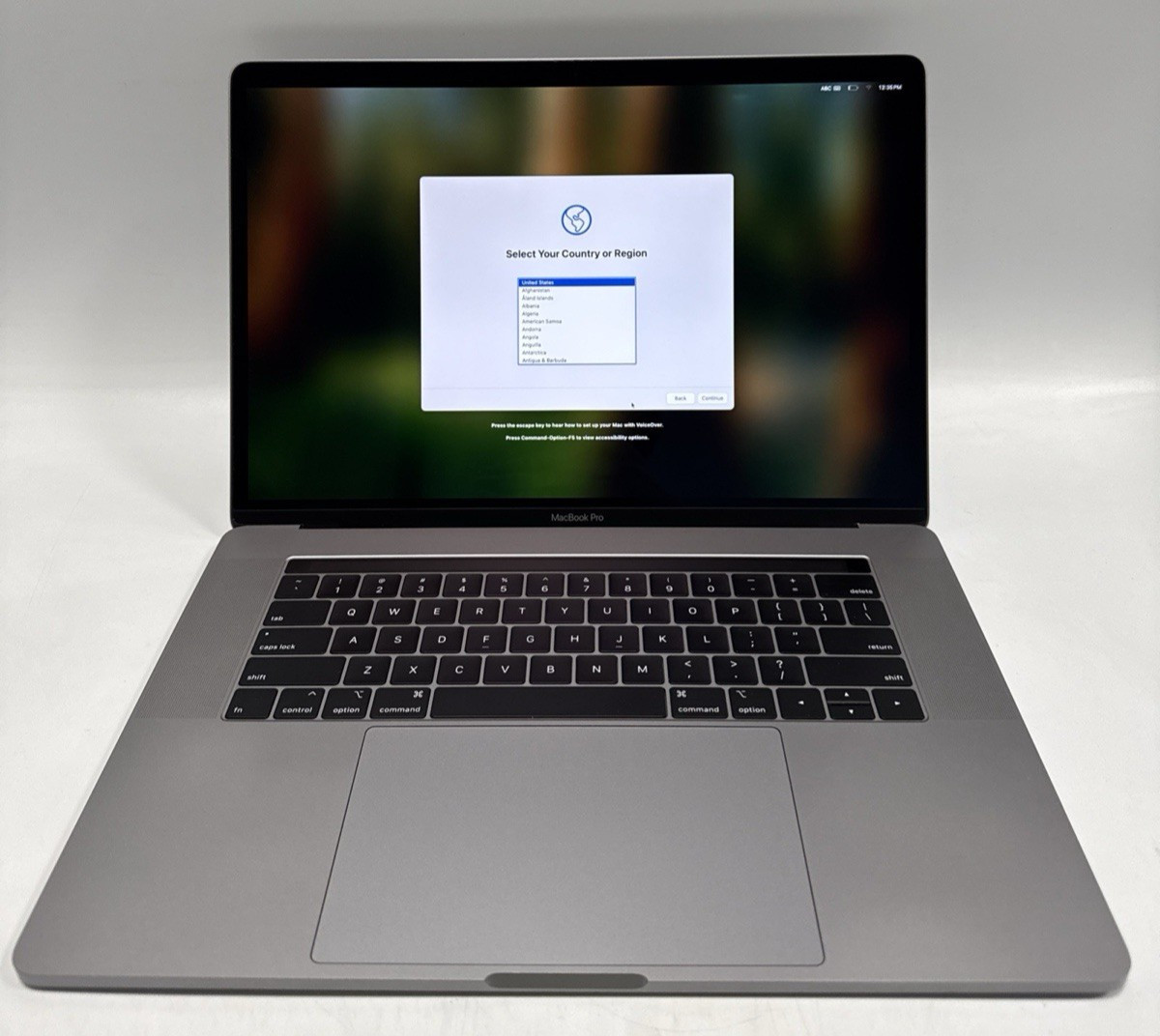 Apple MacBook Pro Retina 15″  2019 Intel i7-9750H @ 2.60GHz 16GB RAM 512GB SSD