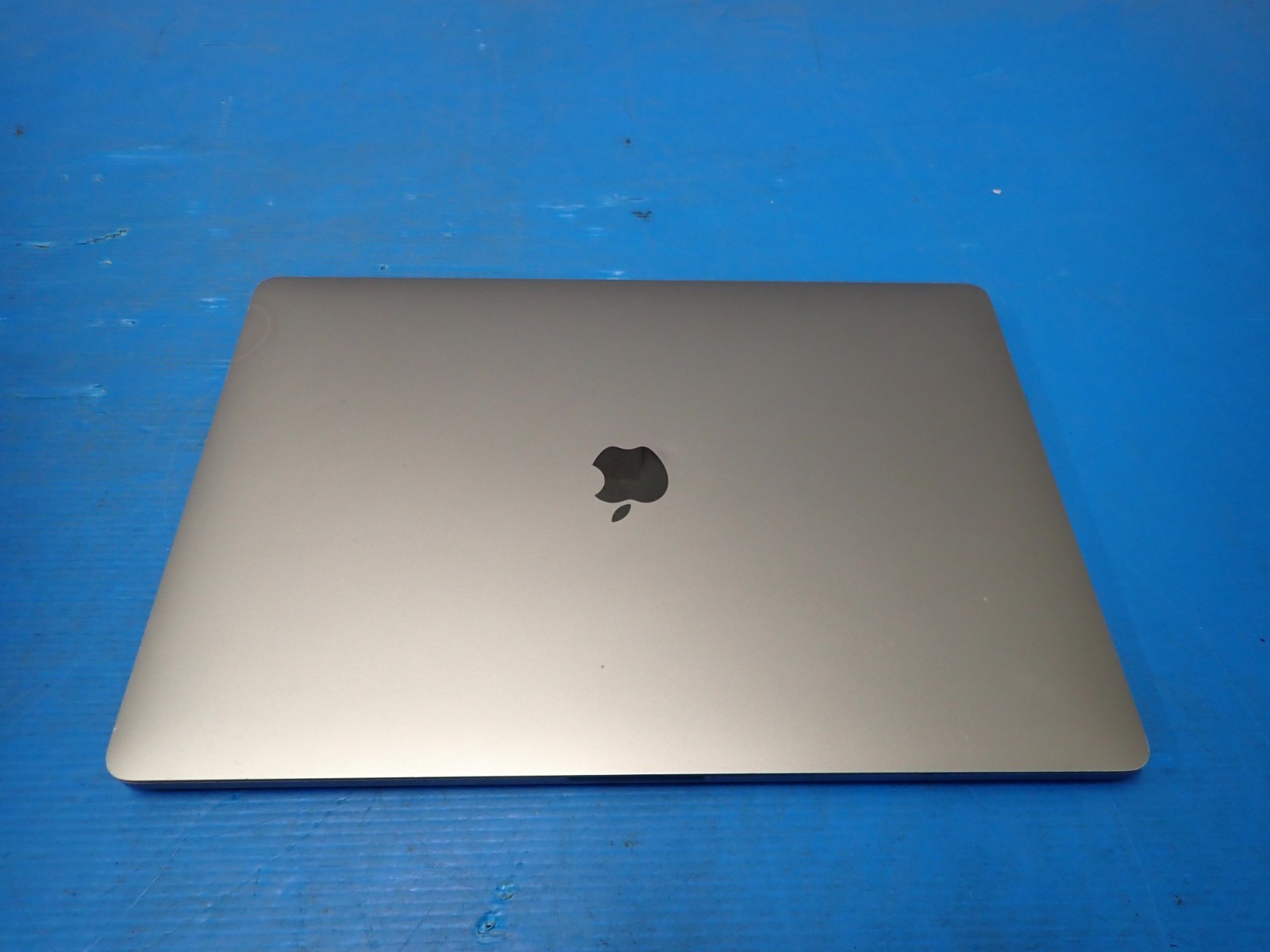 Apple MacBook Pro A2141 i7-9750H 2.6Ghz 64GB DDR4 RAM 500GB SSD Grade B Cosmetic