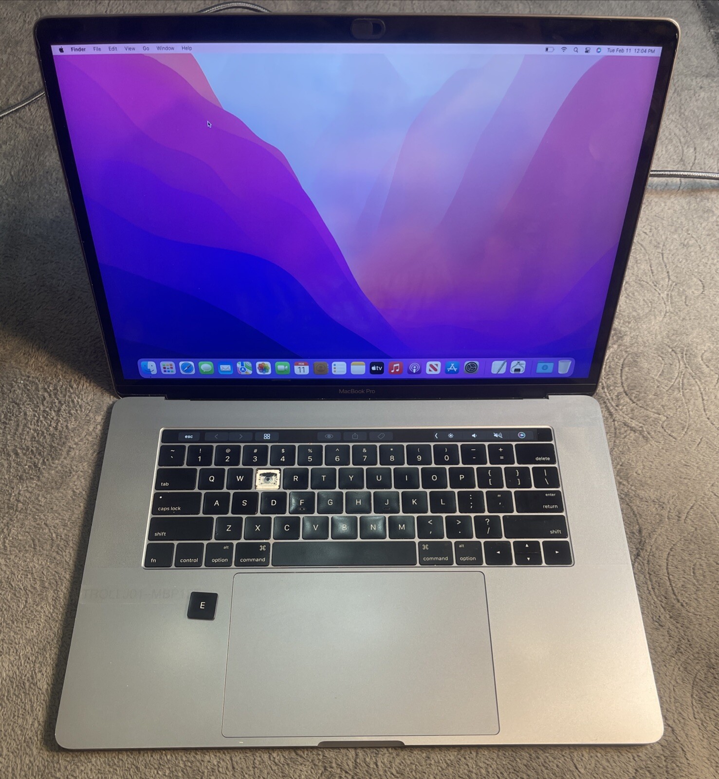 2016 Apple MacBook Pro 15” Core i7 2.7GHz 16GB RRAM 512GB SSD MLH42LLA READ #02