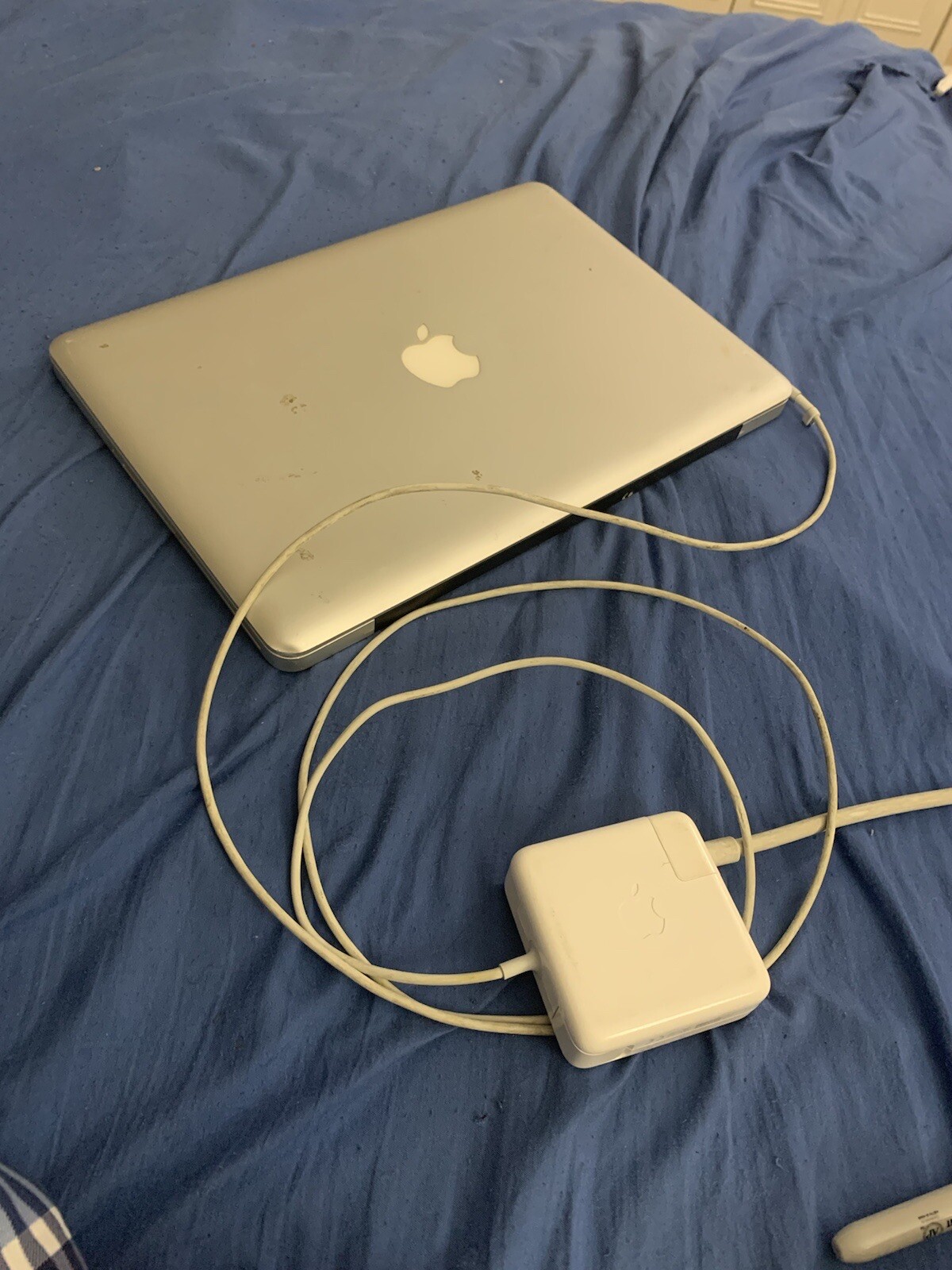 Apple MacBook Pro MD101LL/A 13-Inch (500GB, Intel Core i5, 2.50GHz, 8GB) Laptop