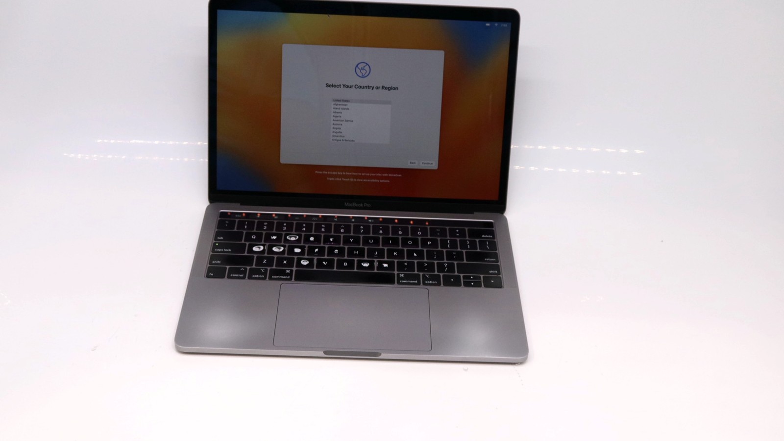 Apple MacBook Pro A2159 13 Core i5 16GB 128GB Silver 2019