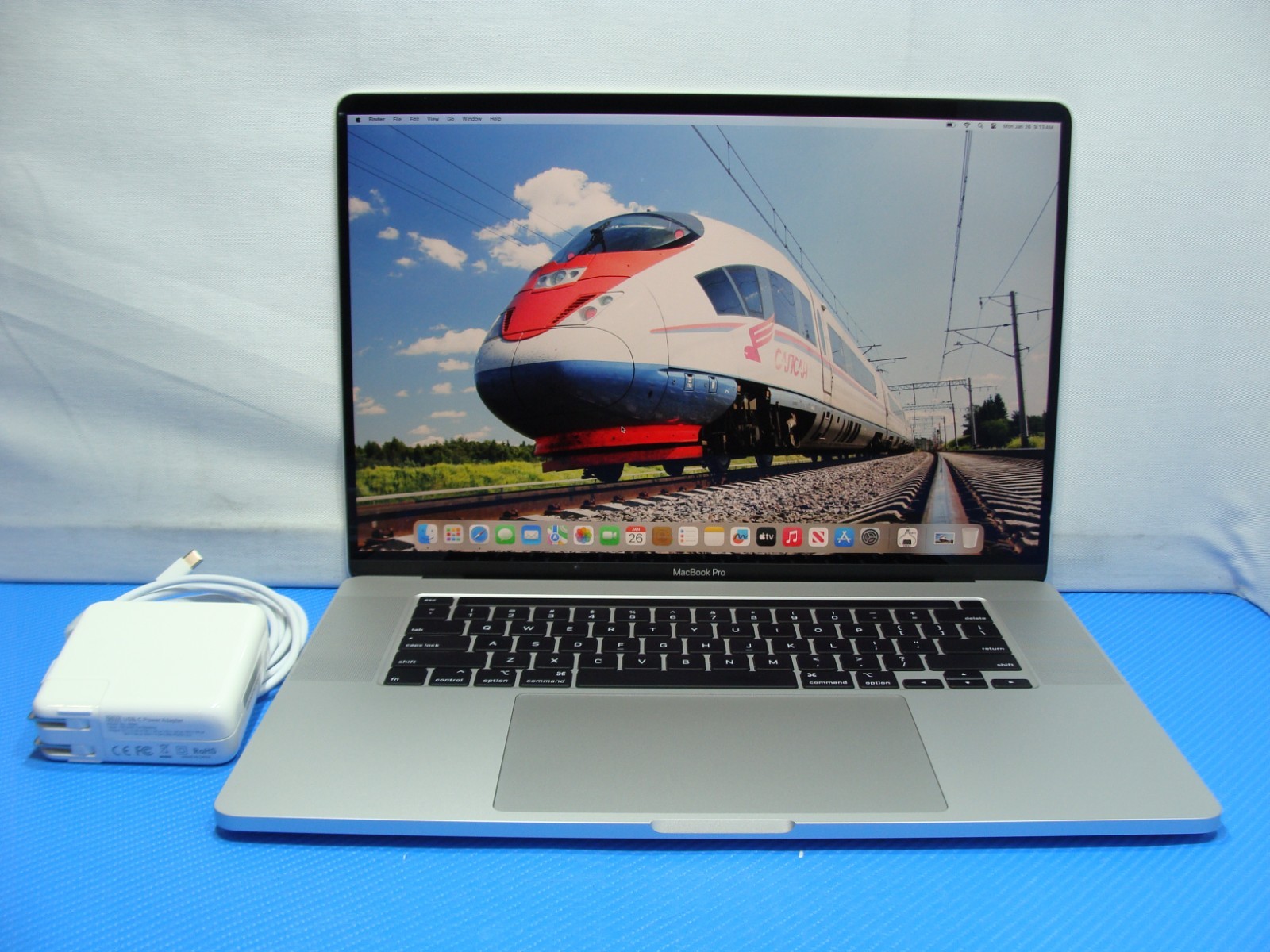 Apple MacBook Pro A2141/ BTO (2019) 16″ core i9-9980HK 2.4GHz 32GB 1TB Pro 5500M