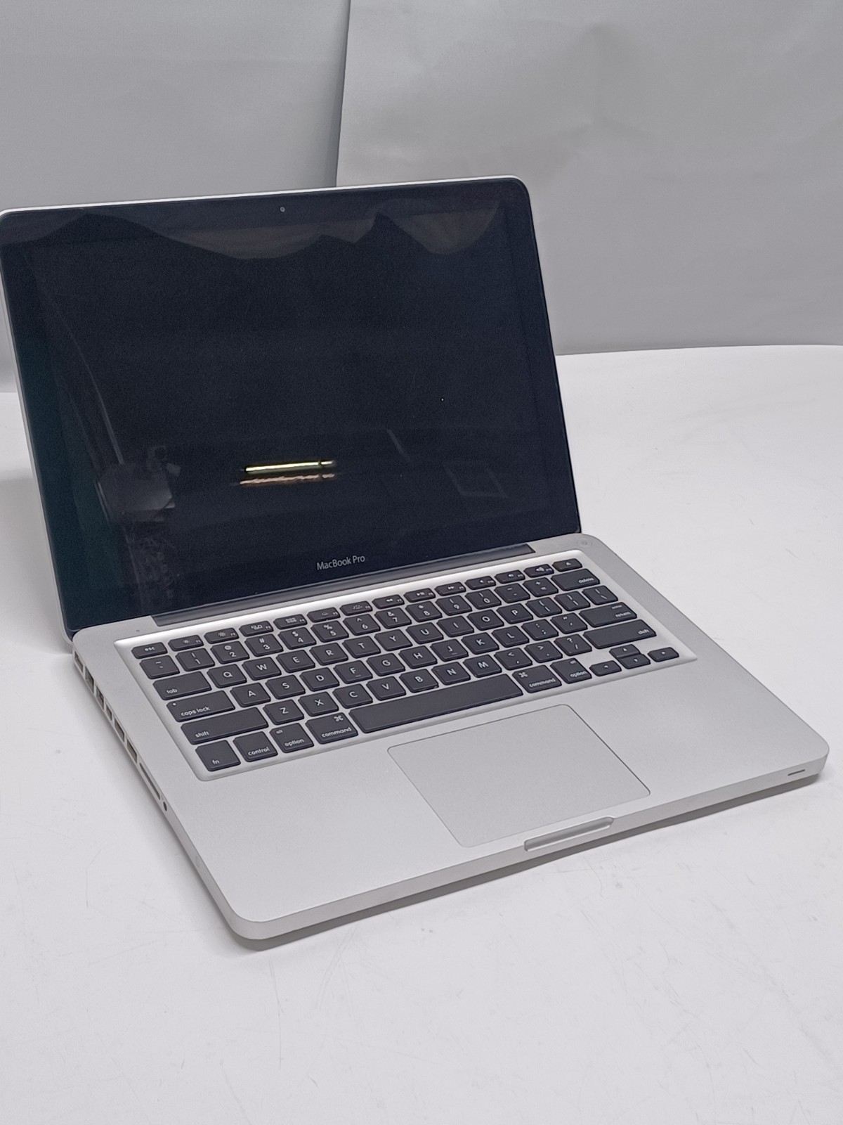 Apple MacBook Pro 13.3″ (Intel Core i5 3rd Gen, 4GB RAM, 500GB HDD) A1278