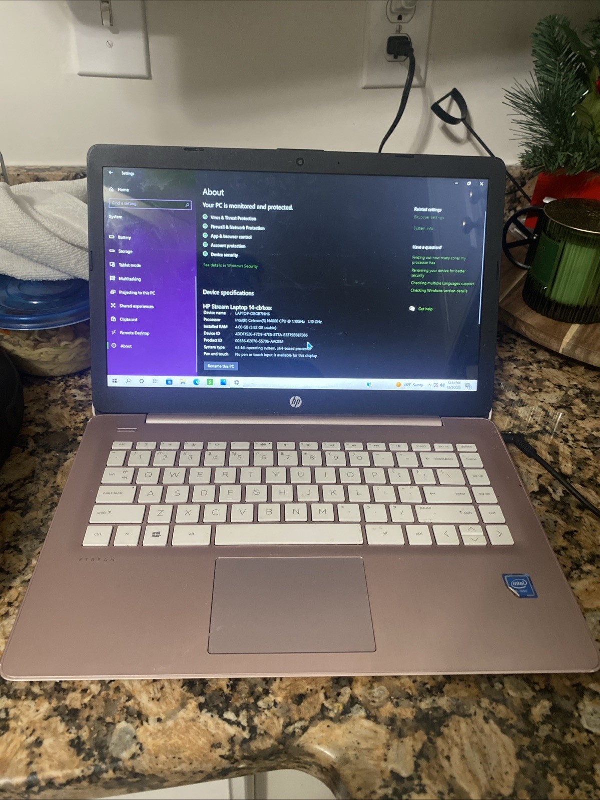 HP 14-cb172wm Stream 14″ HD Celeron N4000 1.1GHz Intel UHD Graphics 600 4GB RAM