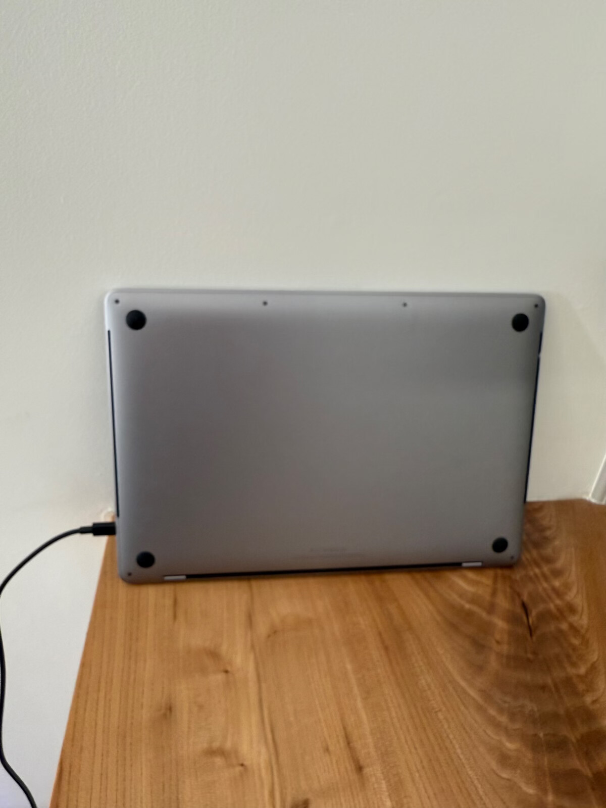 Apple 2017 15″ MacBook Pro 3.1 GHz i7 16gb 512SSD, Used- Excellent