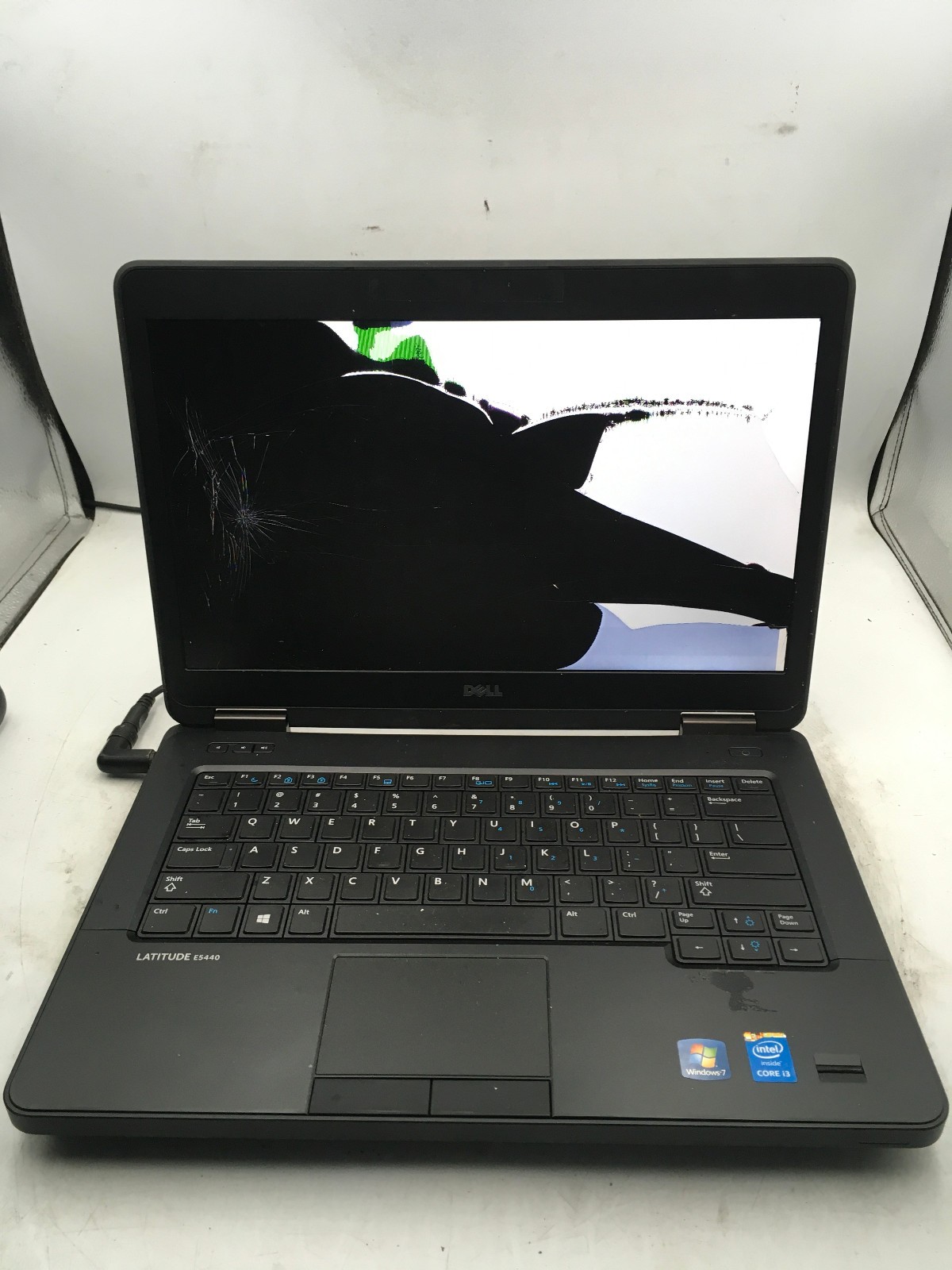 DELL LATITUDE E5440 – FOR PRATS/BAD LCD – INTEL I3 4TH GEN – NO RAM – READ – BB!
