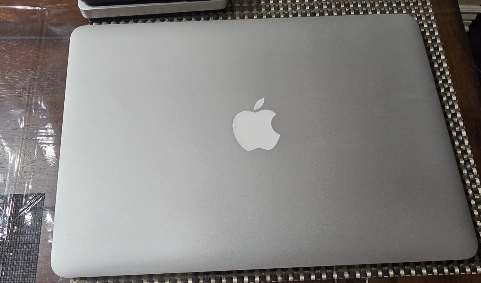 Apple MacBook Pro 13″ Silver Laptop SSD, Webcam, Wi-Fi, Bluetooth, HDMI