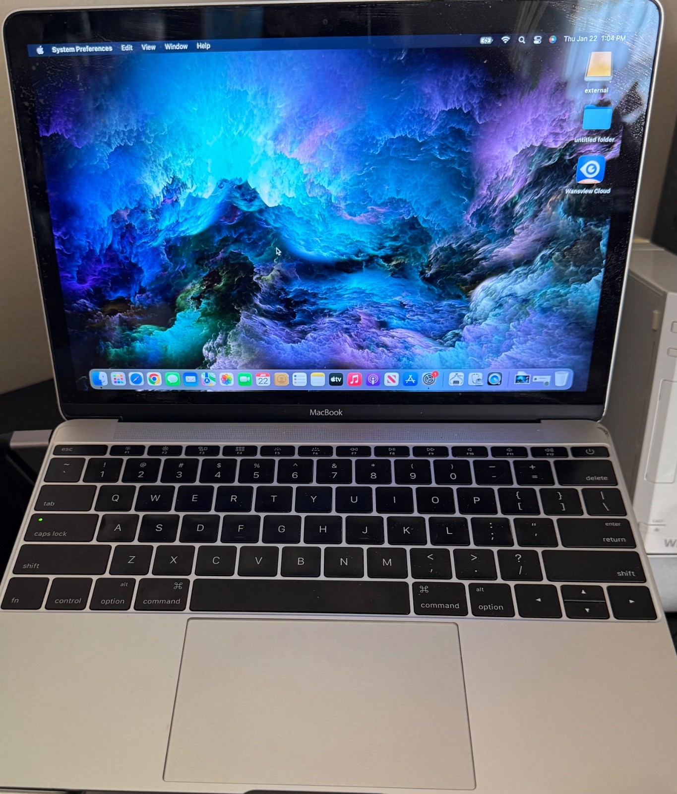 Apple MacBook ( Retina ,12 Inch , Early 2016 )