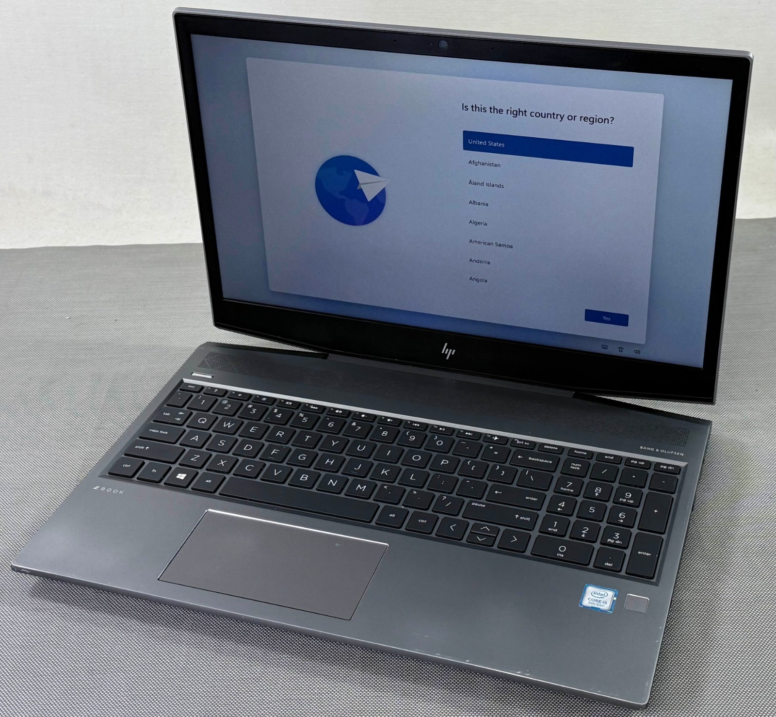 HP ZBook 15v G5 Workstation 15.6″ FHD i5-8300H 2.30GHz 16GB RAM 256GB SSD Win11P