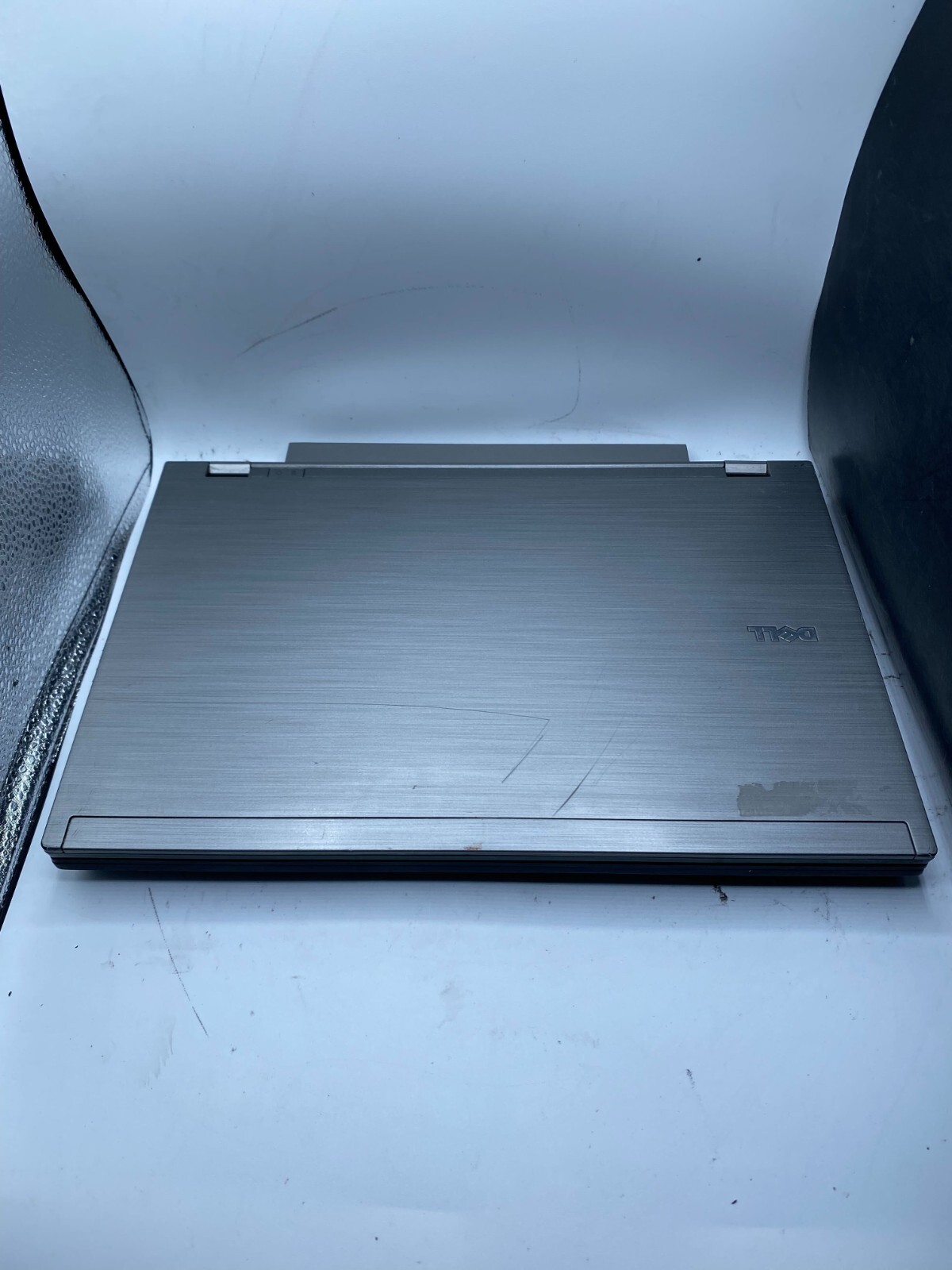 FOR PARTS -Dell Latitude E4310 13.3″ i5-580M Dual Core 2.67GHz 4GB RAM 128GB SSD