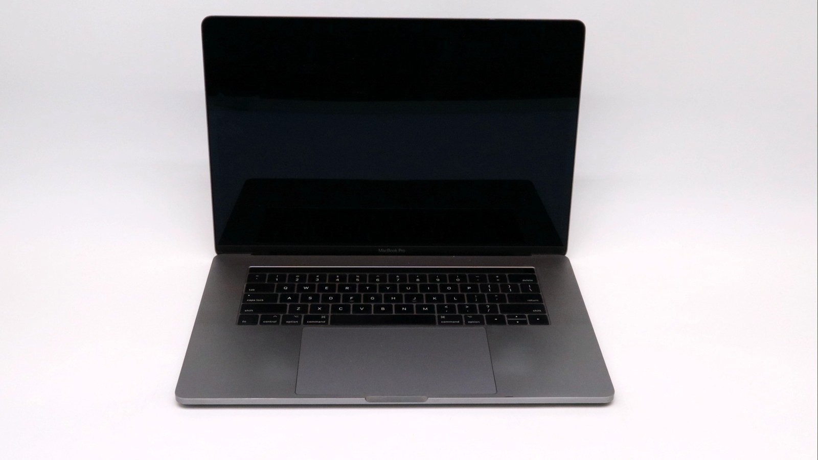 Apple MacBook Pro A1707 15 Core i7 16GB 512GB Gray 2017