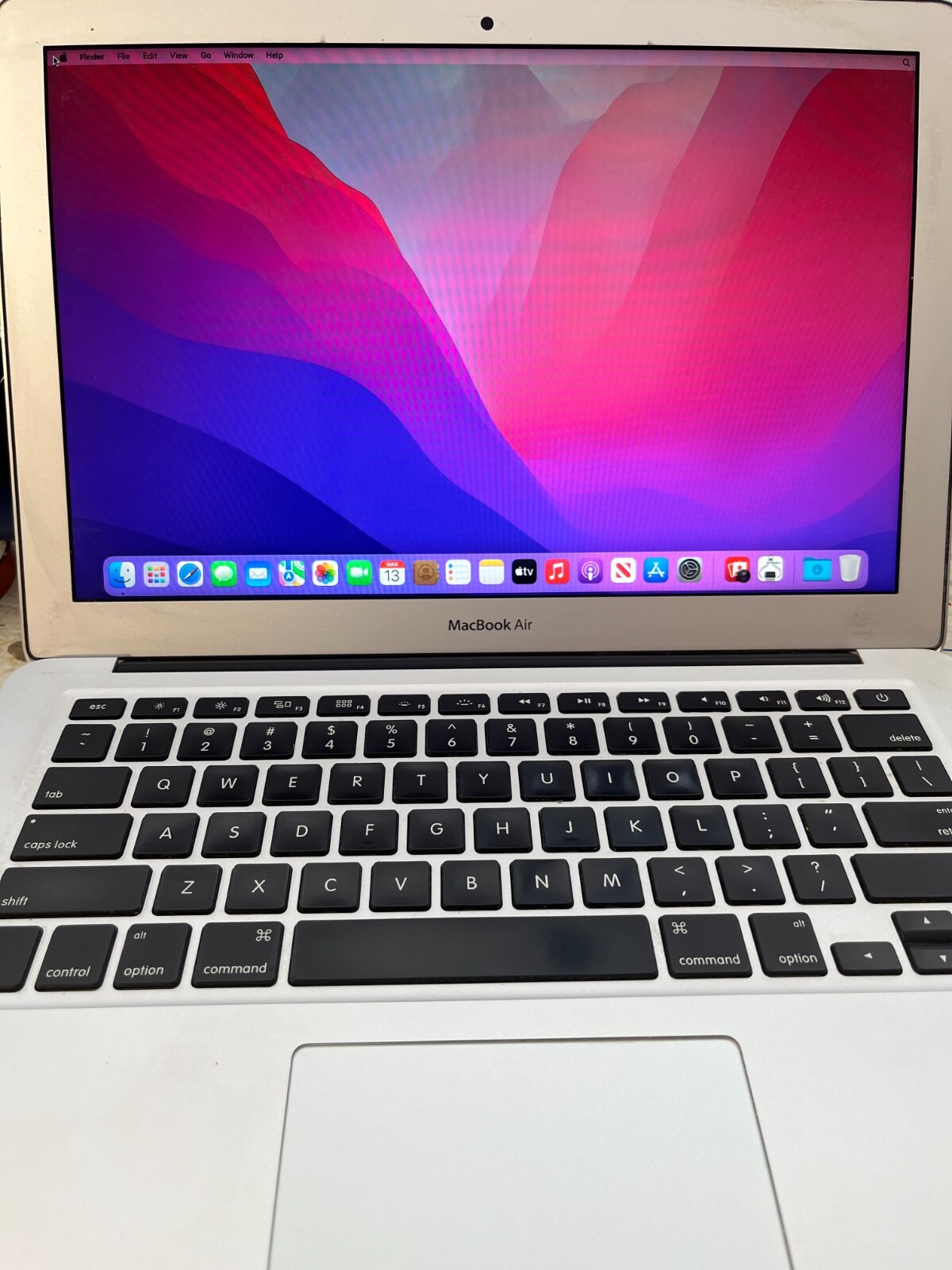 Apple Macbook Air A1466 2017 13″ Laptop Core i5-5250U 1.6ghz 8GB 128GB Monterey