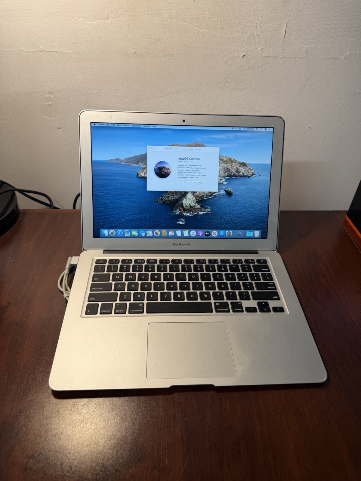 Apple Macbook air 13″ 2014 i5 1.4 4GB 121GB SSD READ**