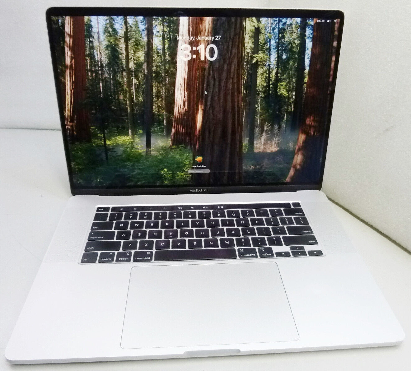 Apple MacBook Pro Touch Bar 16″ A2141 | 500 SSD | 16GB DDR4 | i7-9750H