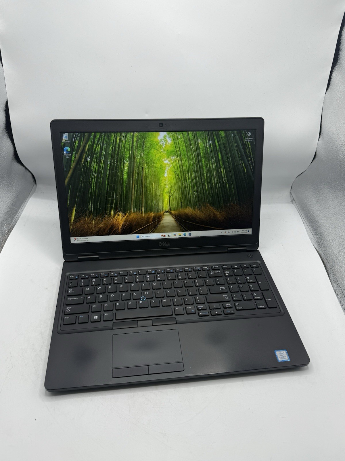 Dell Latitude 5590 15.6” FHD i7-8650U 1.90GHz 8GB RAM 256GB NVMe MX130 Win11P