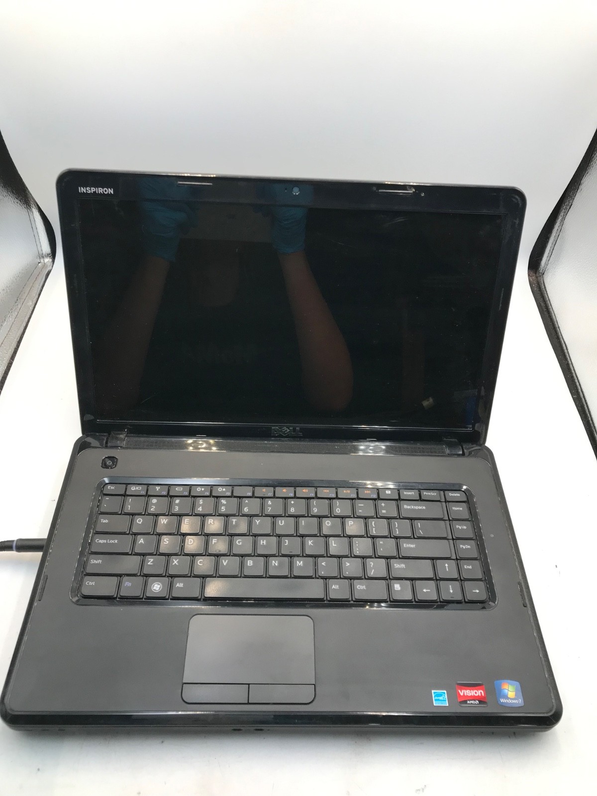 Dell Inspiron M5030 AMD Athlon II 15″ Laptop -BAD DISPLAY- MZ