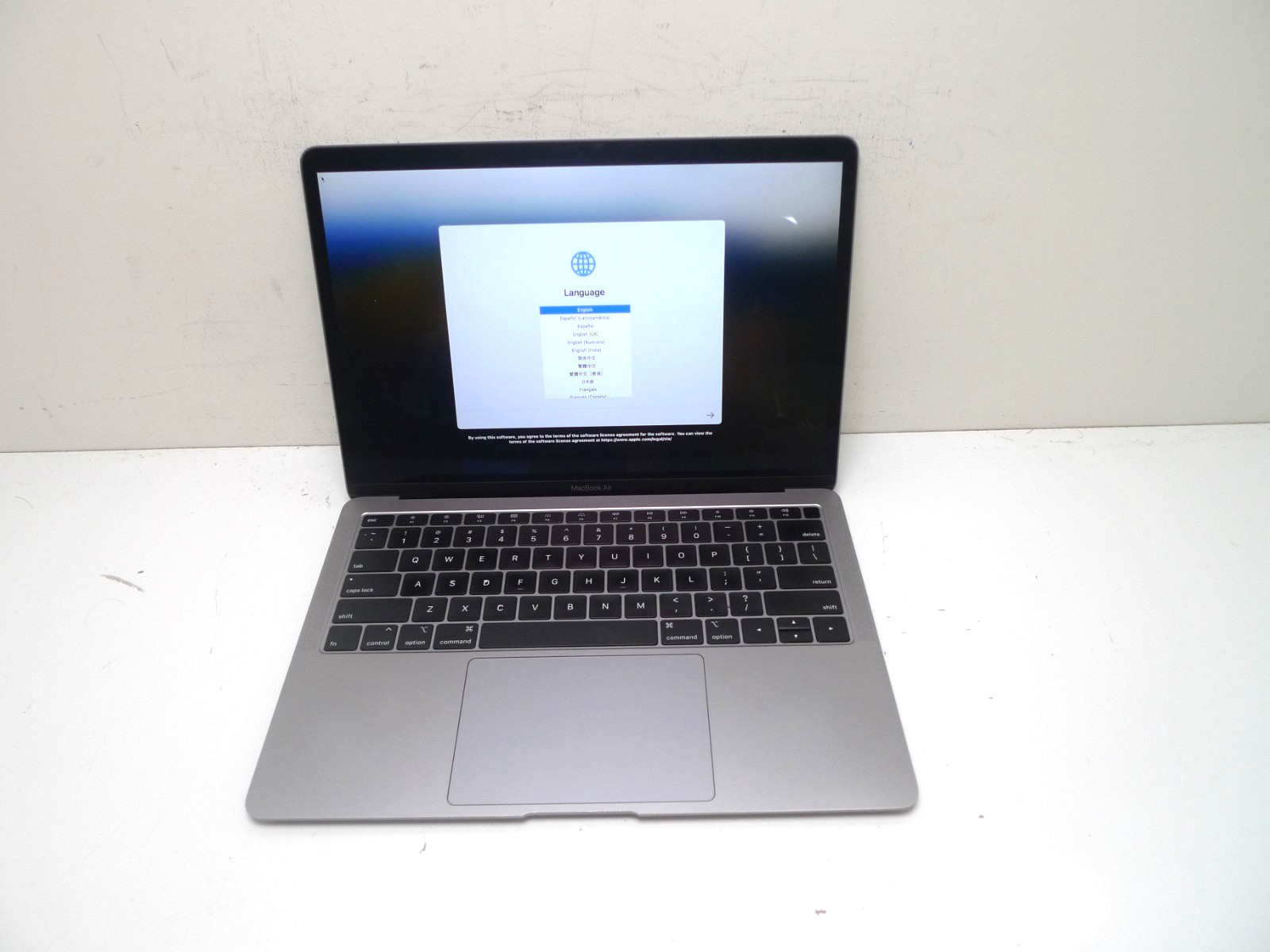 MacBook Air 13″ 2018 | i5-8210Y | 8GB RAM | 256GB NVMe | 549 Cycles | READ
