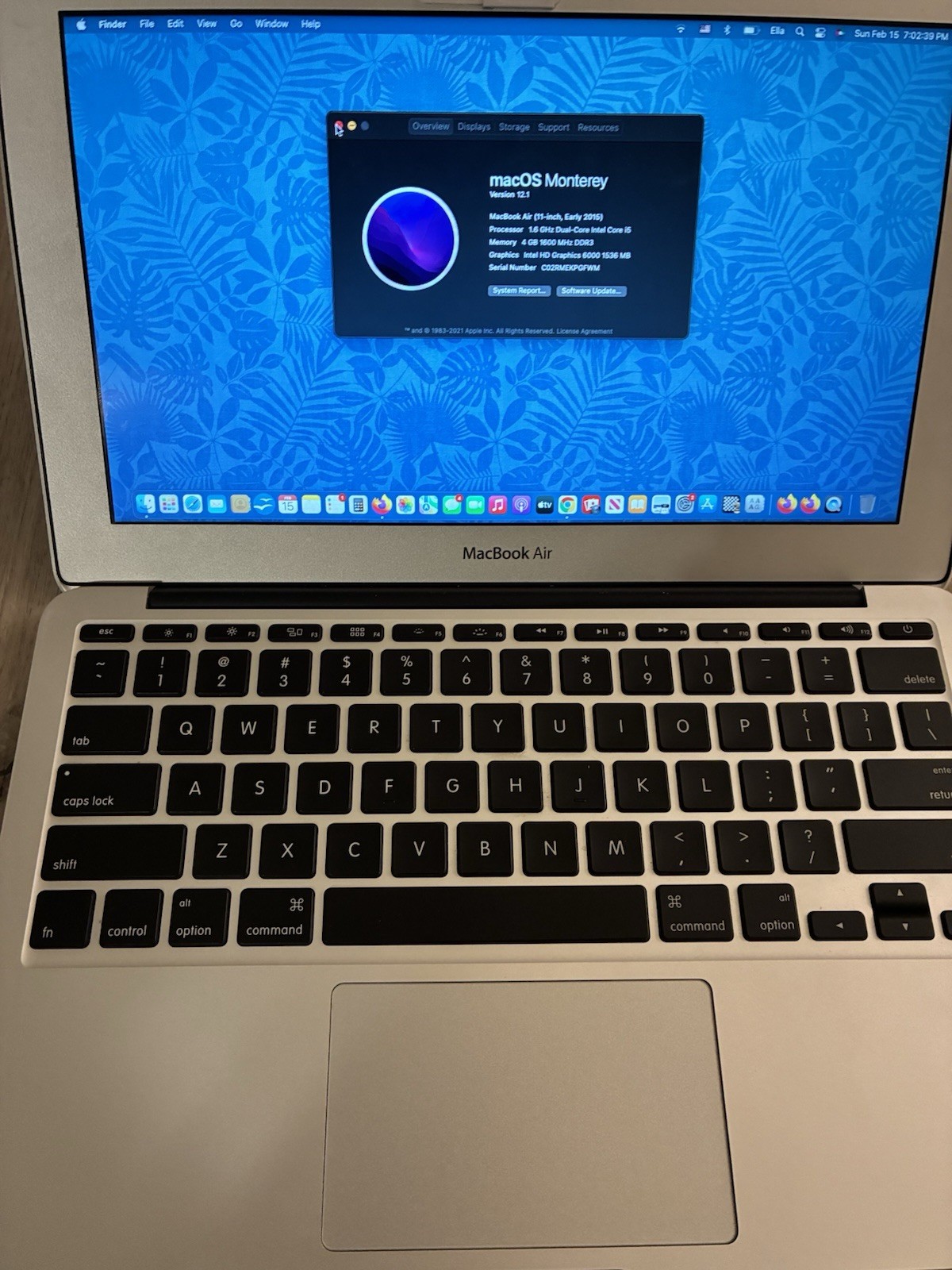 Apple MacBook Air Silver Pre-Resetted Charged Core I5 1.6 GHz 4 GB RAM