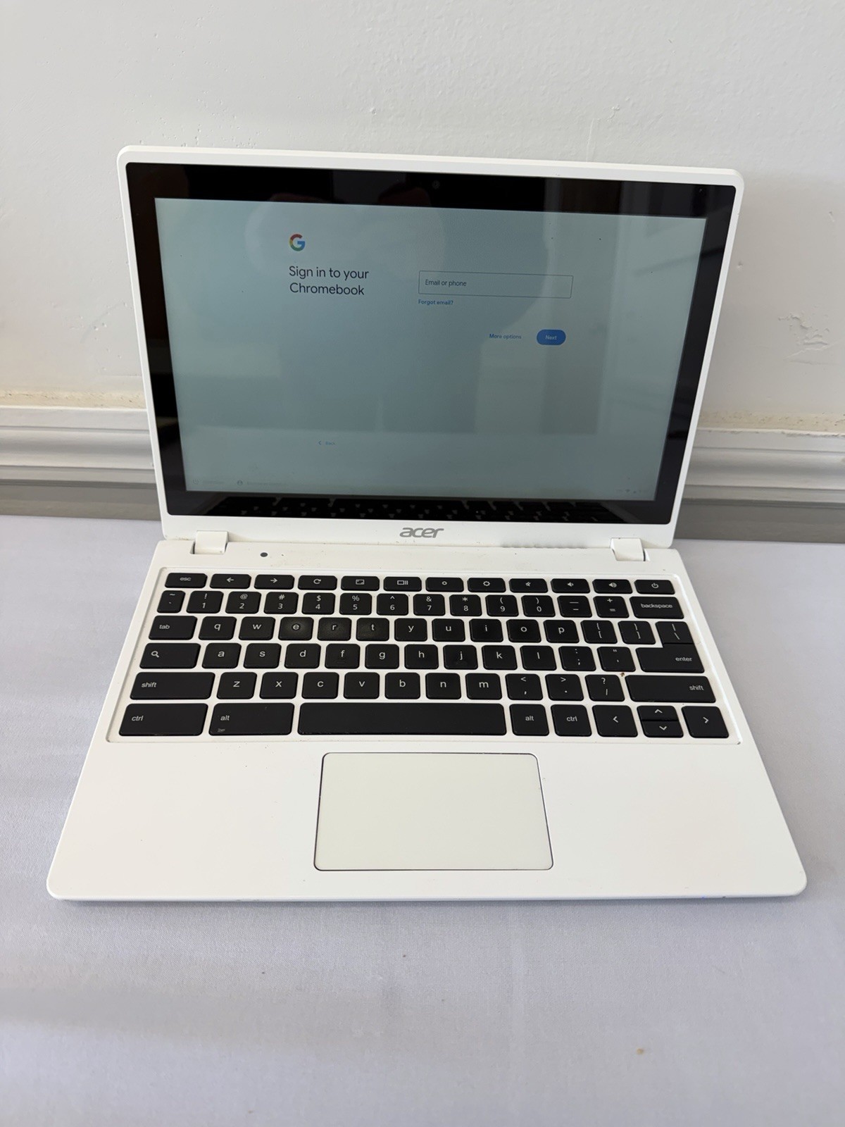 Acer Chromebook C720P-2600 Laptop – Intel Celeron 2955U – 2GB RAM – 32 GB SSD