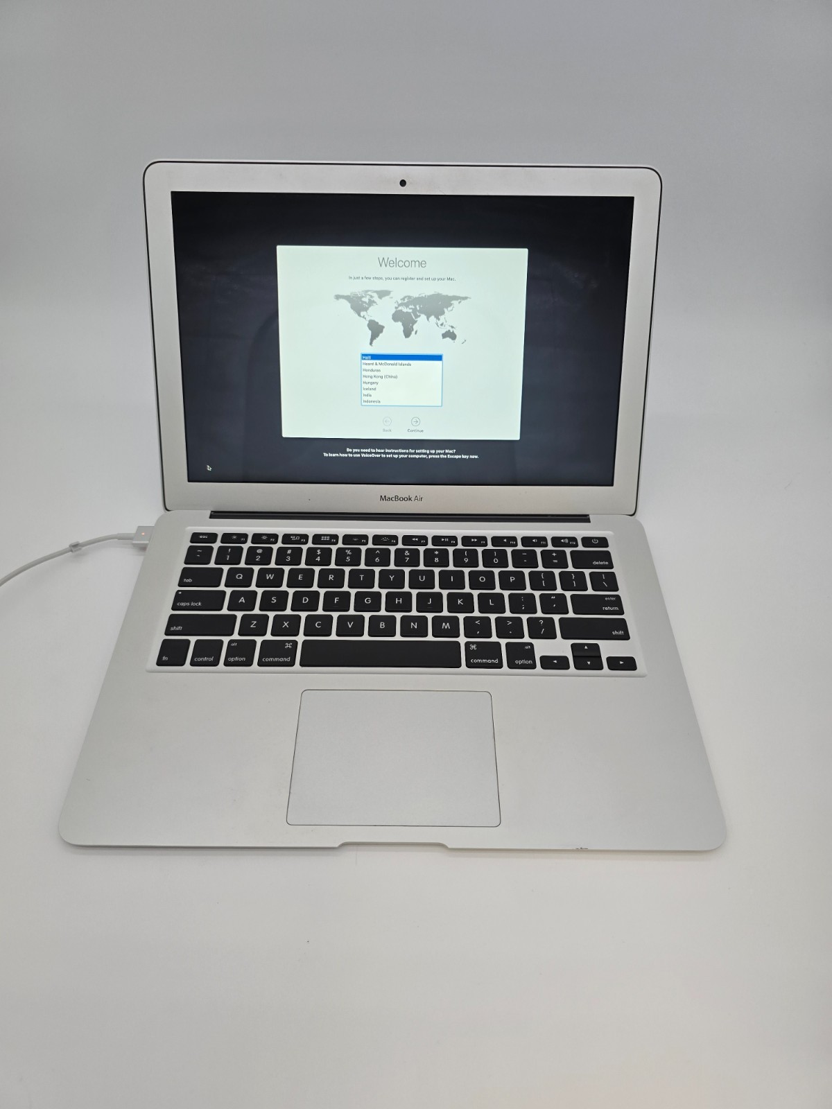 Apple MacBook Air 2015 | A1466 | I5-5250U 1.6GHz | 128GB SSD 4GB 8GB