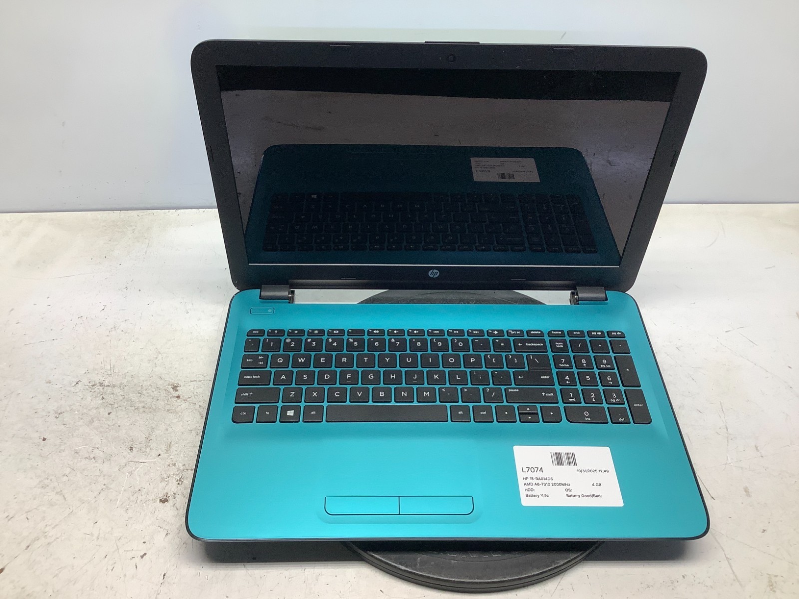 HP 15-BA014DS AMD A6-7310 2000MHz 4 GB NO HDD