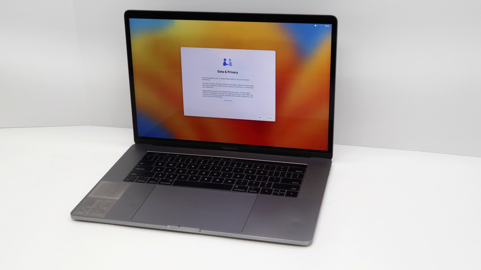 Apple MacBook Pro A1707 15 Core i7 16GB 512GB Gray 2017