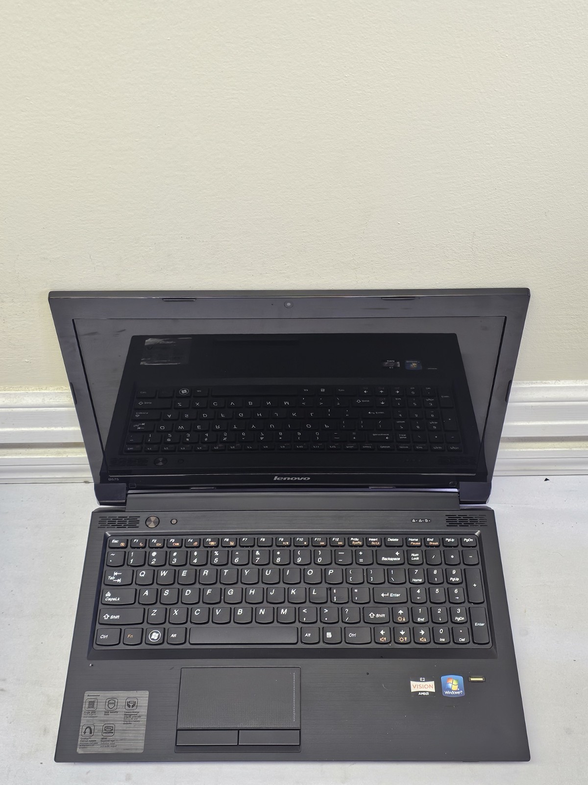 Lenovo B575 Laptop – AMD E2-350 – 8GB RAM – 250GB HDD – Windows 10