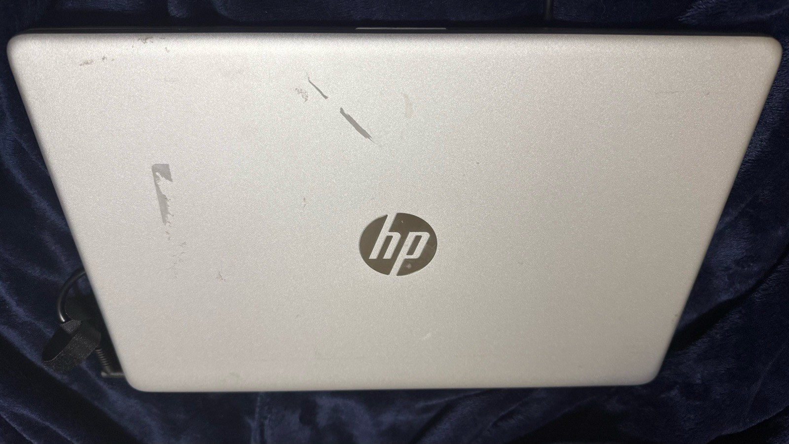 HP 15-dw2076cl 15.6″ HD i7-1065G7 1.3GHz Intel Iris Plus Graphics 8GB RAM 256GB