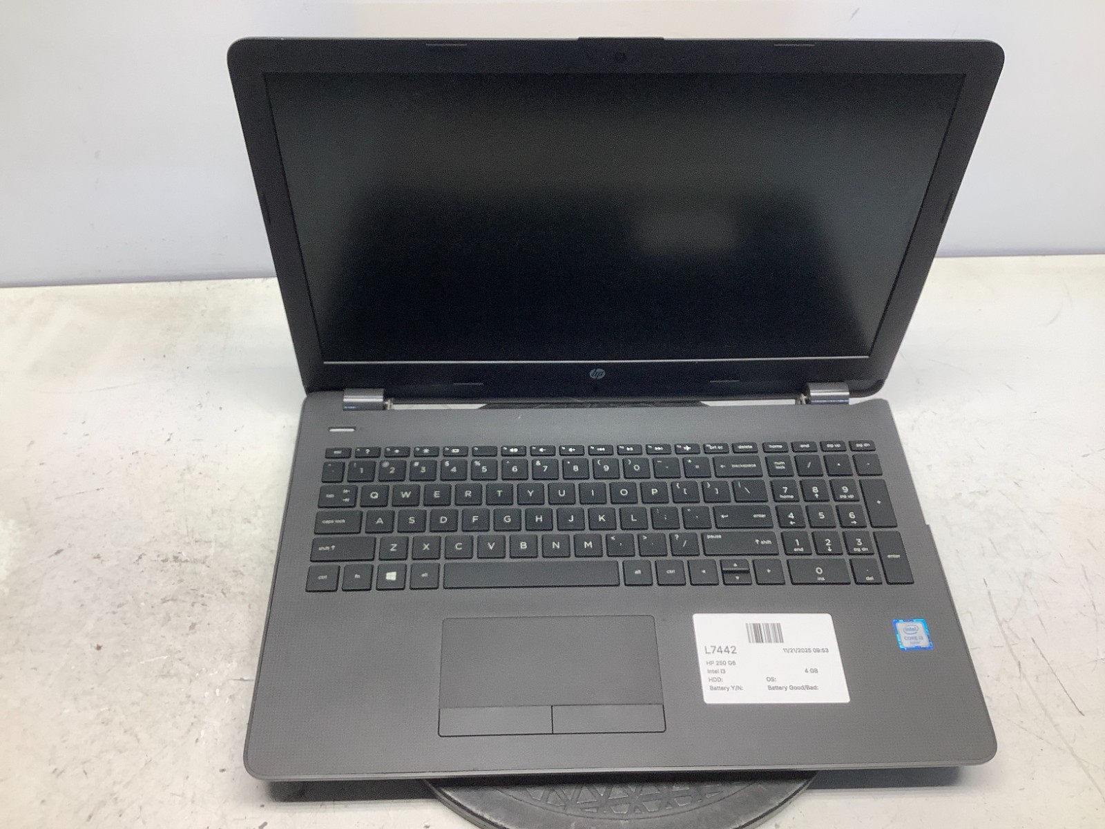 HP 250 G6 Intel i3 4 GB NO HDD
