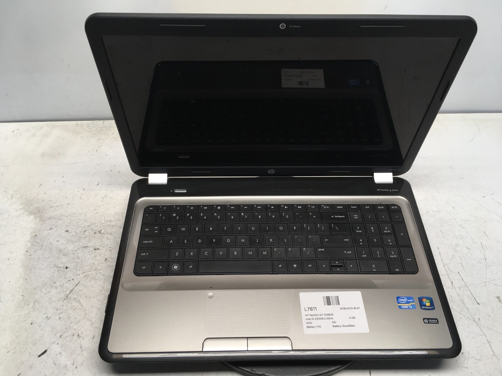 HP Pavilion G7-1338DX Intel i3-2350M 2.3GHz 4 GB NO HDD