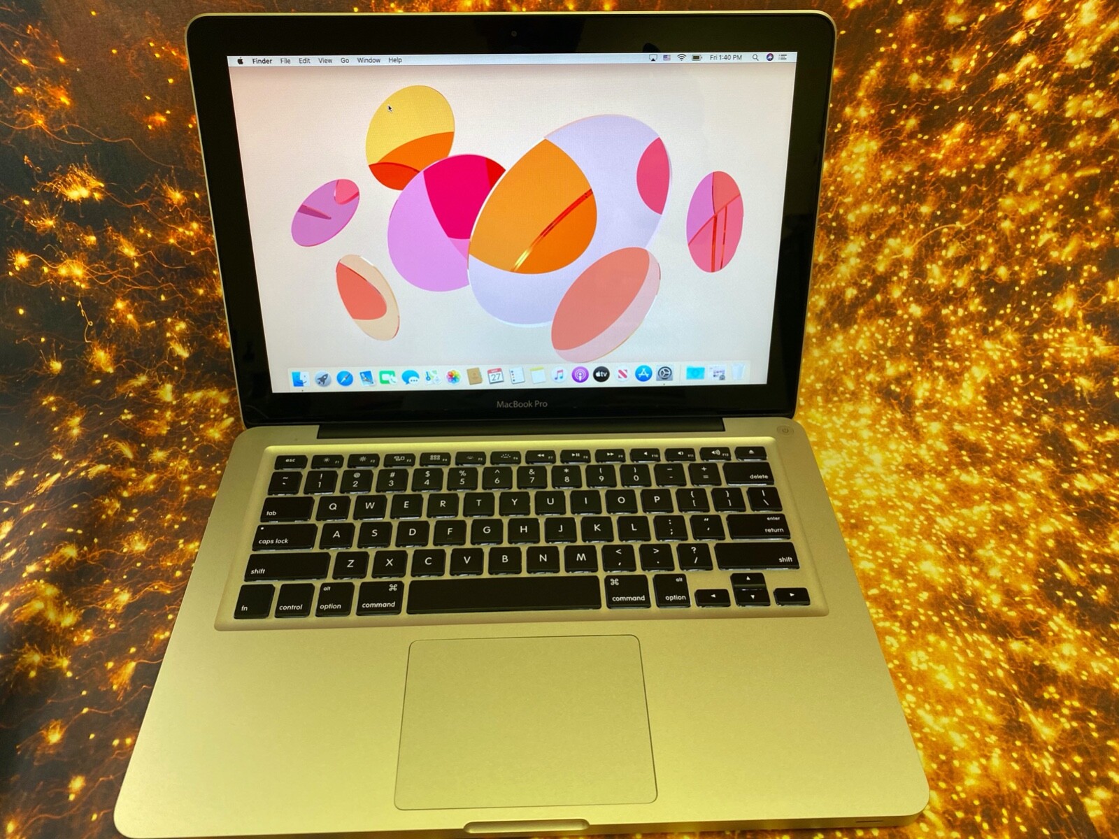 Apple Macbook Pro 13″ Laptop i5 + 8GB RAM + 128GB SSD HD. OS Catalina