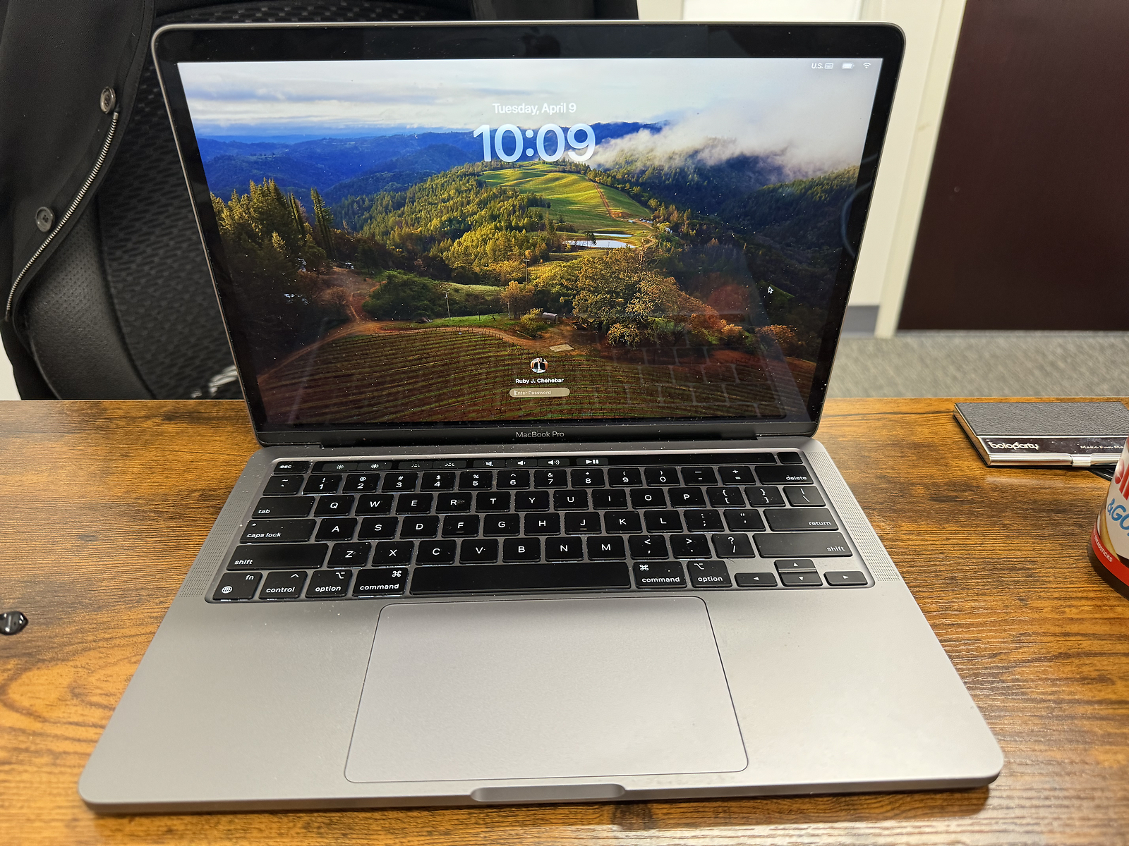 Apple MacBook Pro 13.3″ (1TB SSD, Apple M1., 2 GHz, 16GB) Laptop – Gray -…