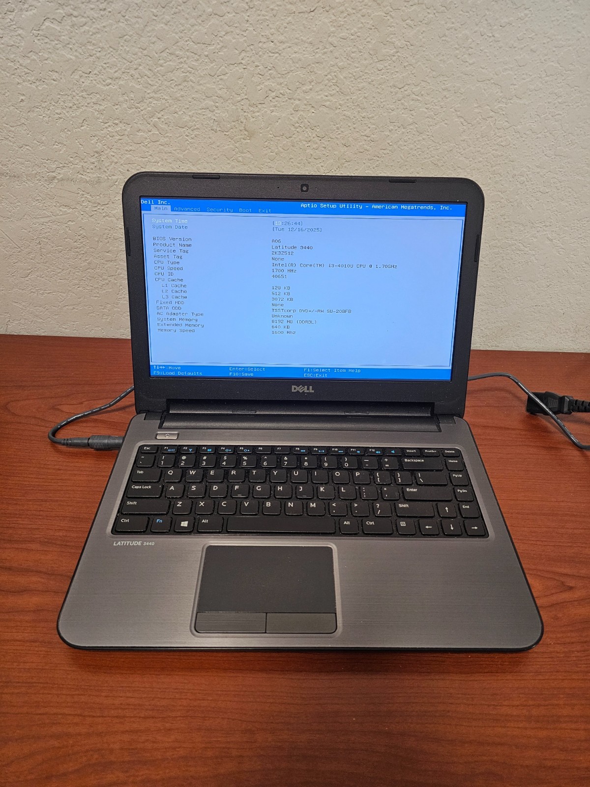 DELL Latitude 3440 Laptop (14″, i3-4010U, 8 GB/No HDD, No OS) – READ!