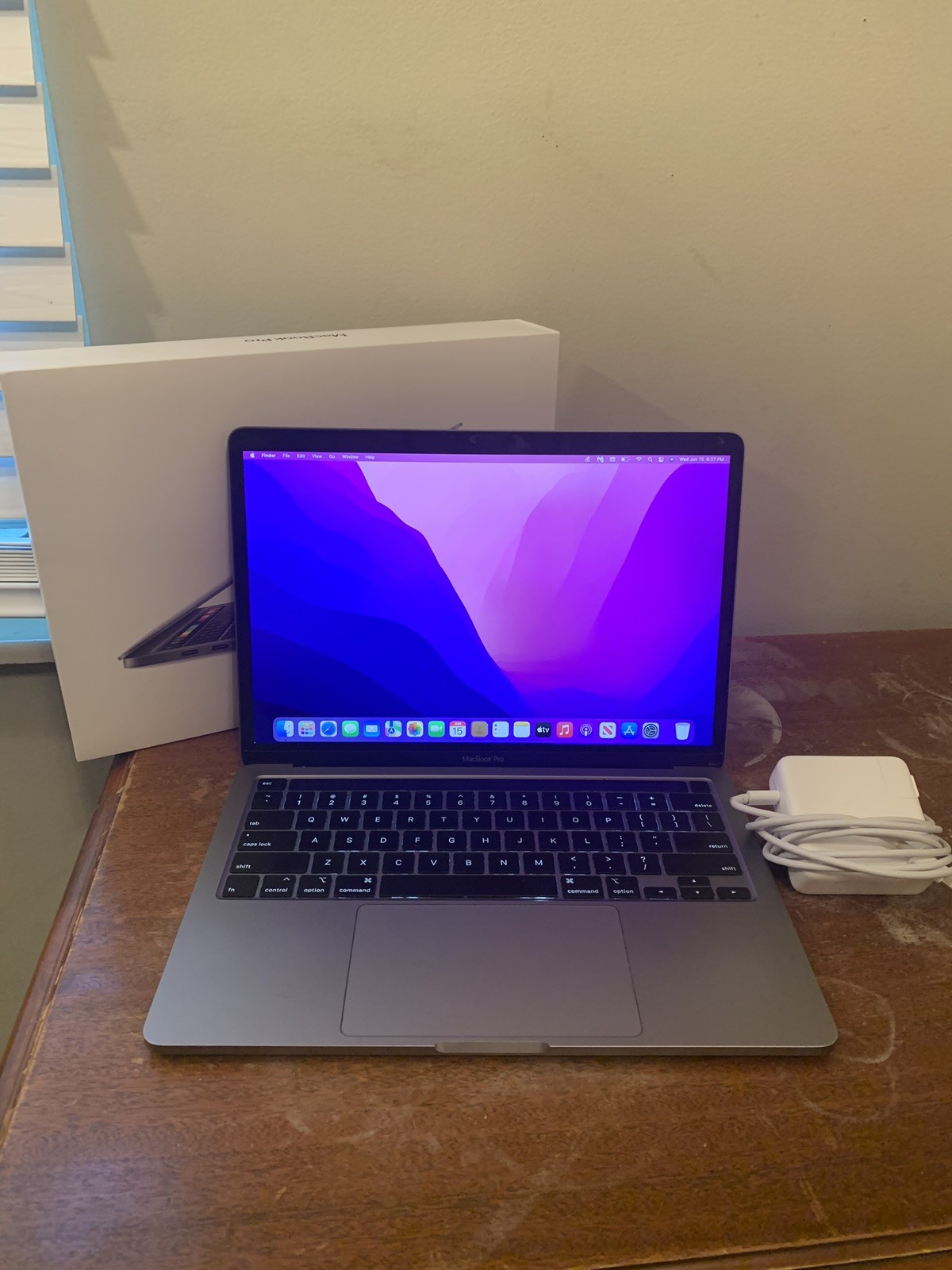 Apple MacBook Pro 13″ (256GB SSD, Intel Core i5 8th Gen., 1.40GHz, 8GB) Laptop –