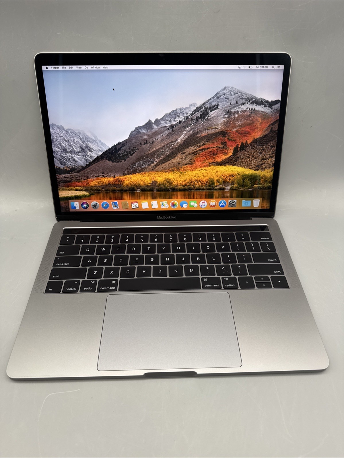 APPLE MACBOOK PRO A1706 2017 Intel Core i5 3.1GHz 16GB 256GB Gray- Read
