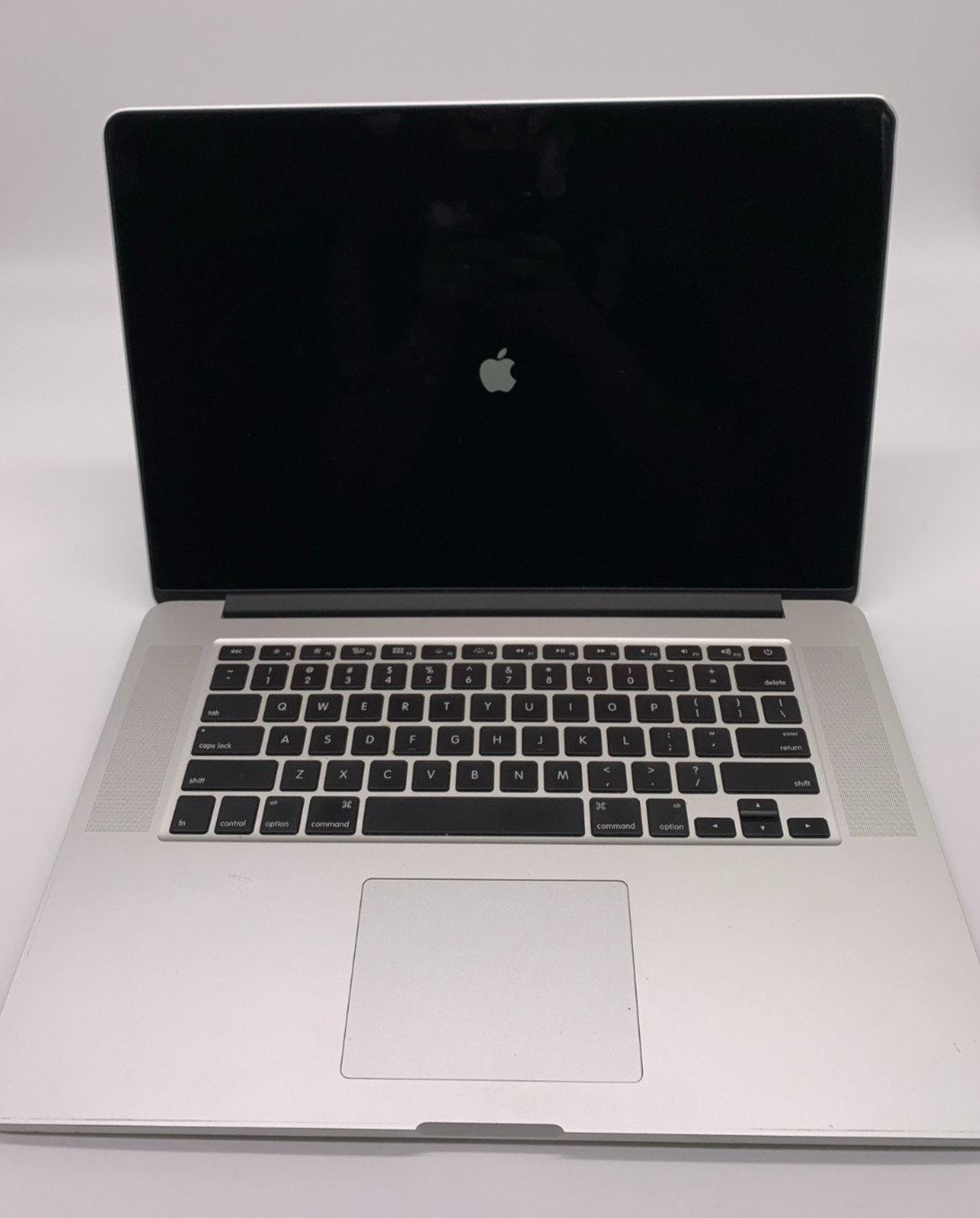 Apple Macbook Pro 15″ Retina – i7 16GB 750GB SSD – Used