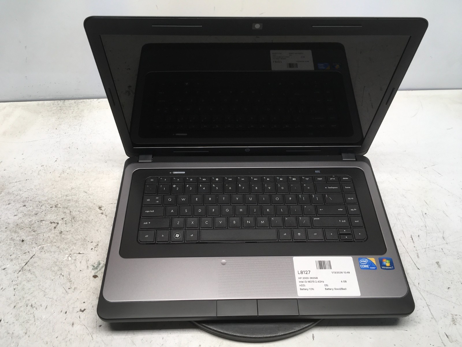 HP 2000-363NR Intel i3-M370 2.4GHz 4 GB NO HDD