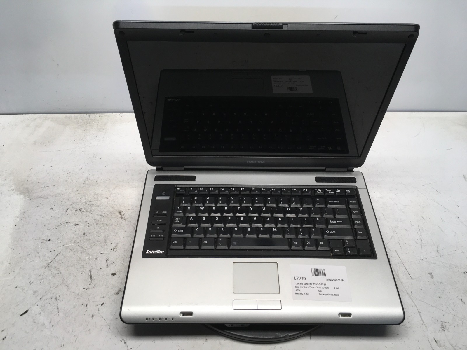 Toshiba Satellite A135-S4527  Intel Pentium Dual-Core T2080 1.73GHz 2 GB NO HDD