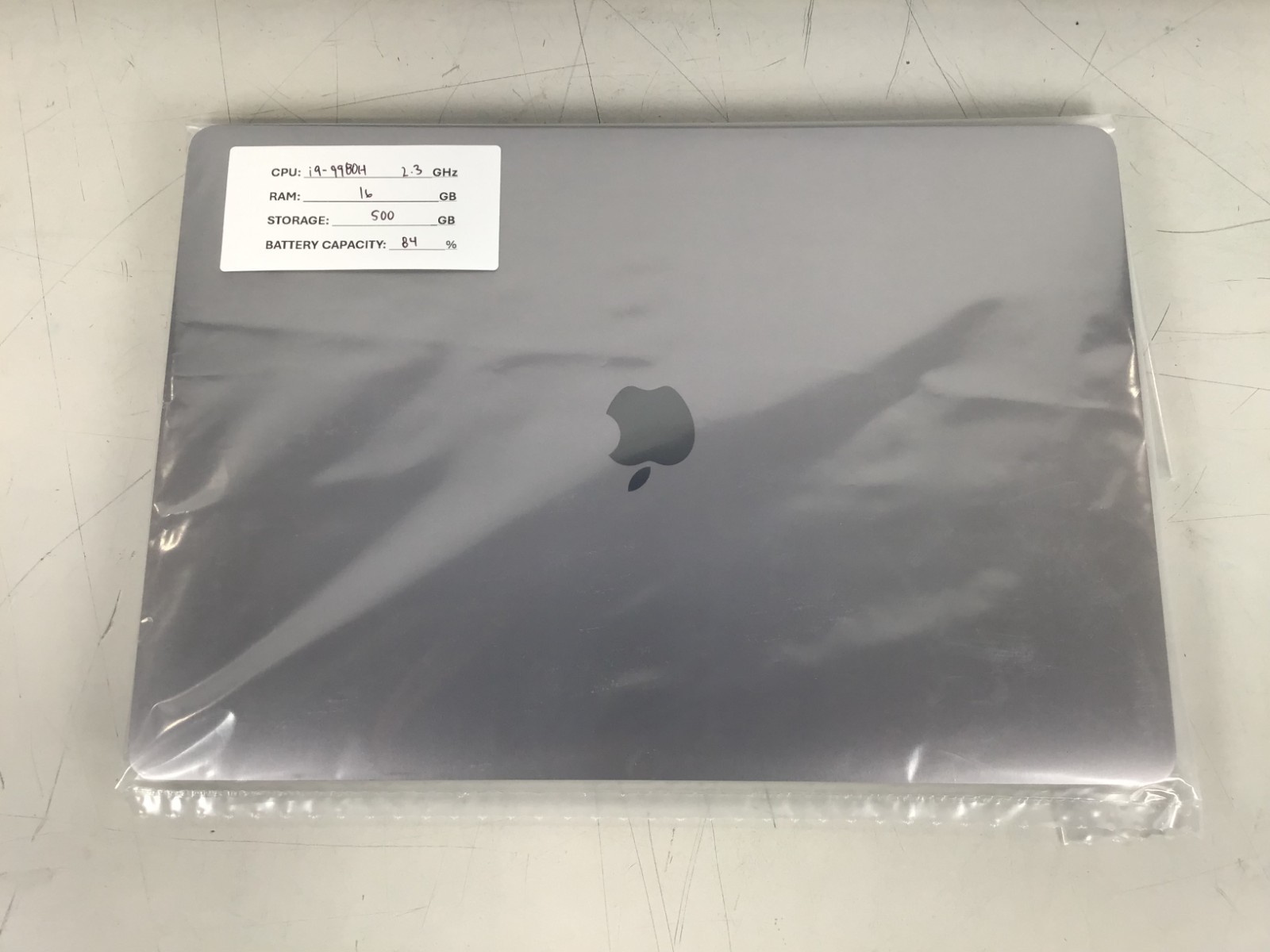 Apple MacBook Pro A1990 15.4″ i9-9980H 2.3Ghz CPU 16GB Ram 500GB SSD 84% Batt ~