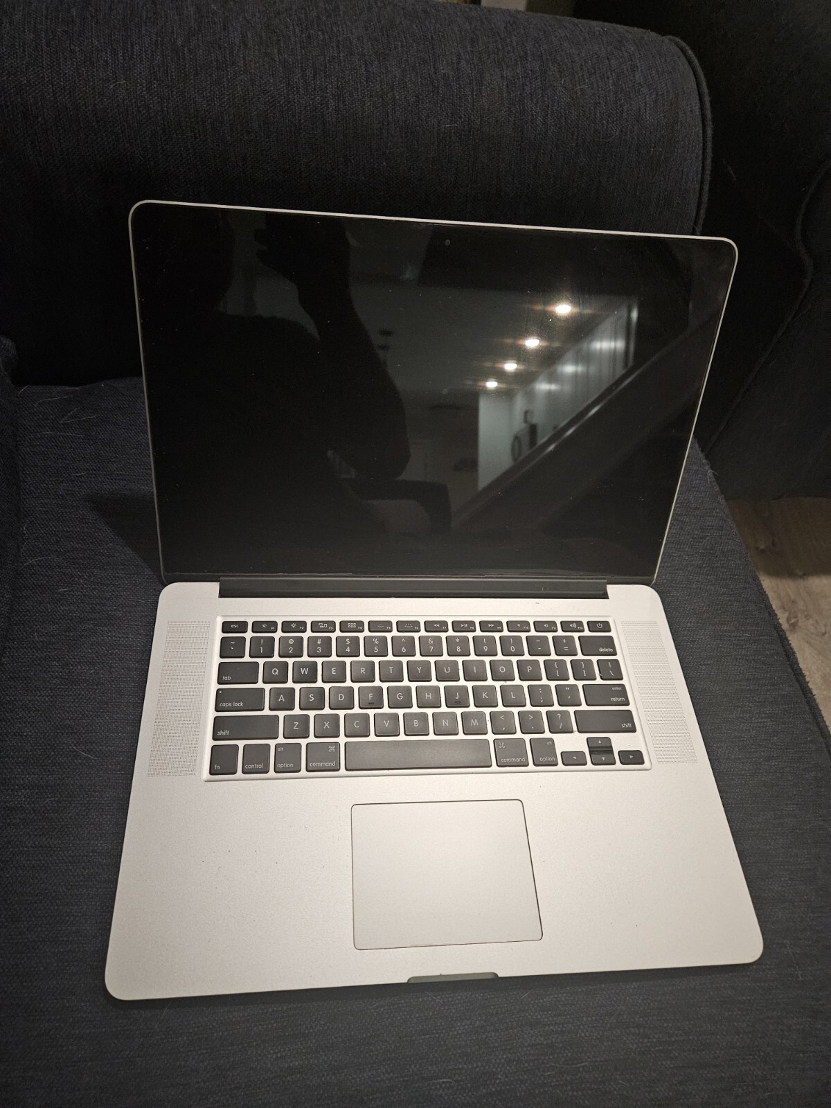 Apple MacBook Pro 15.4″ (256GB SSD, Intel Core i7 4th Gen., 2.2GHz, 16GB RAM)…