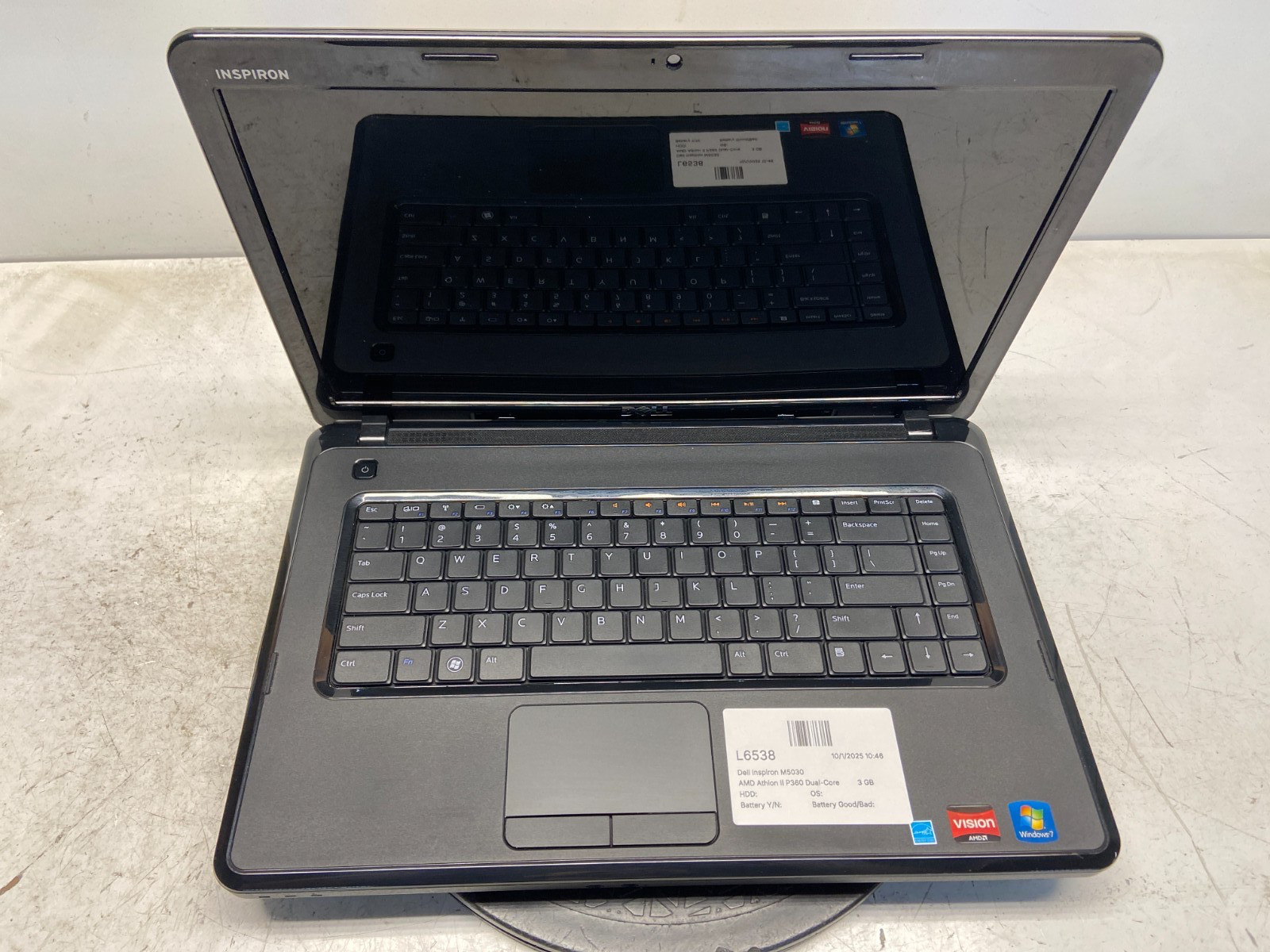 Dell Inspiron M5030 AMD Athlon II P360 Dual-Core 2300MHz 3 GB NO HDD