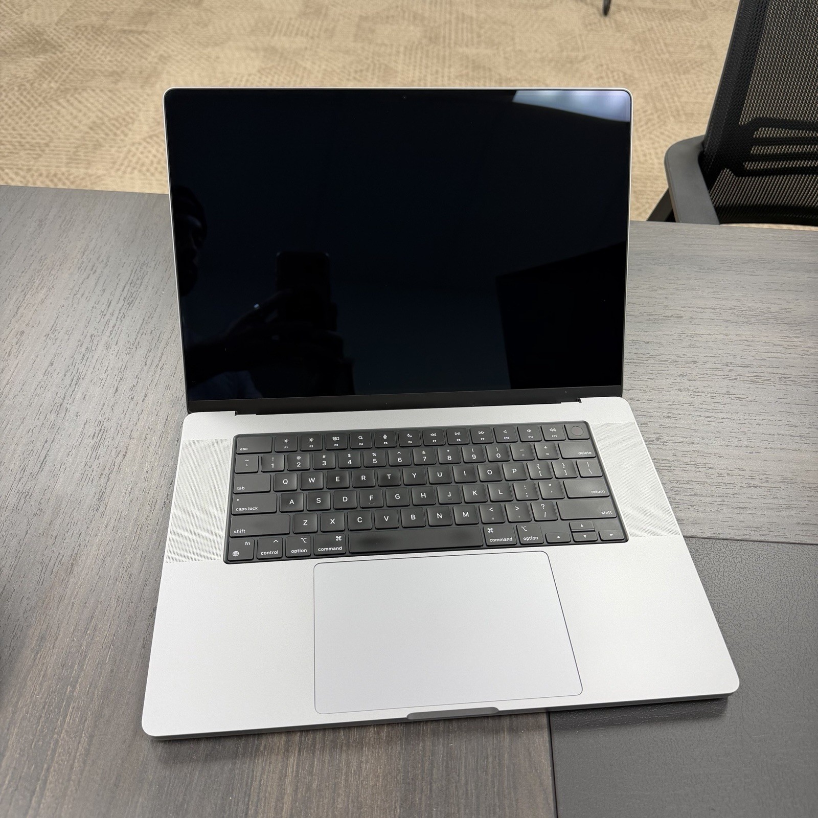 2023 Apple MacBook Pro 16″ M2 Pro 16GB RAM 1TB SSD