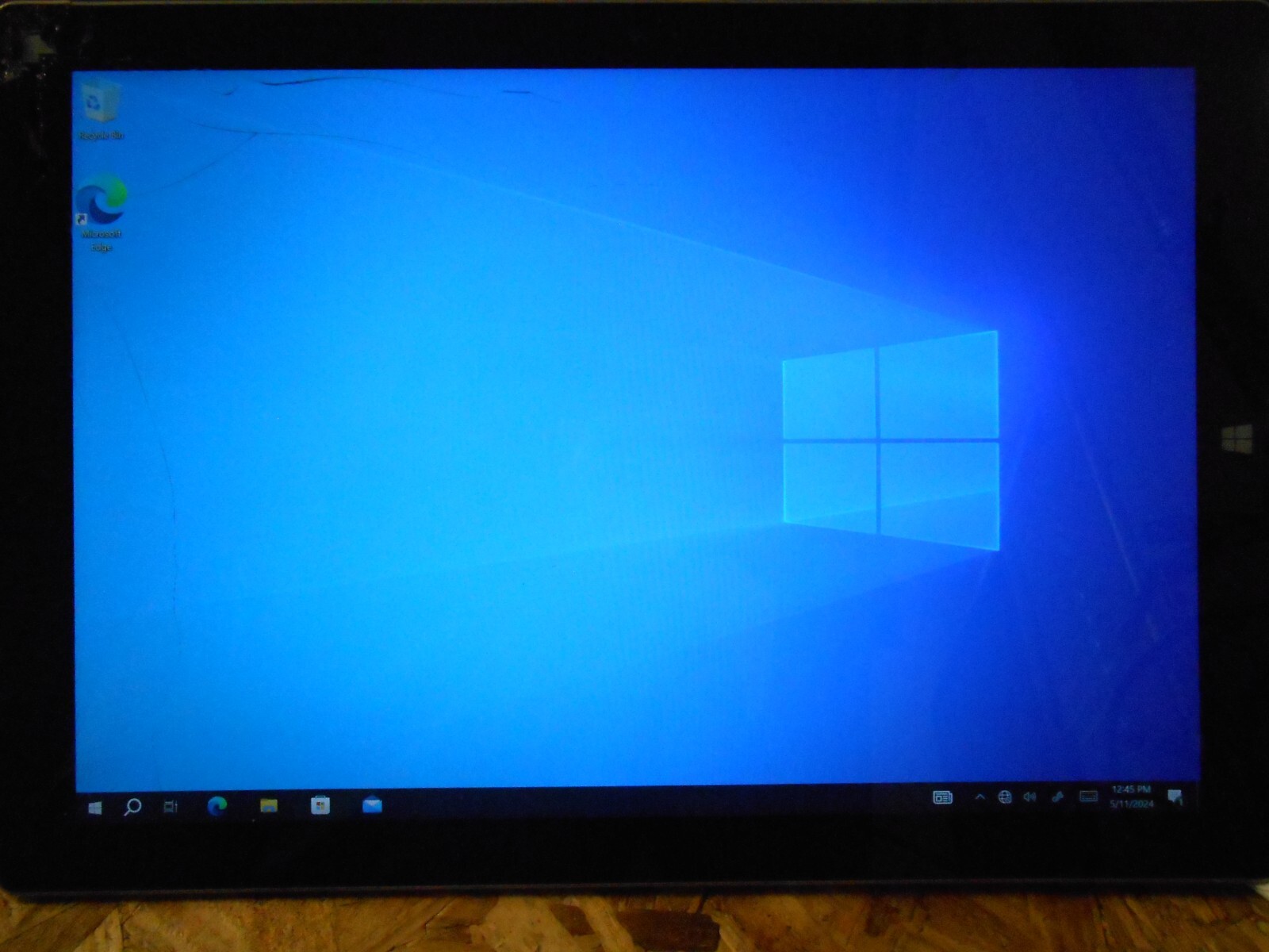 Microsoft Surface Pro 1631 – READ DESCRIPTION